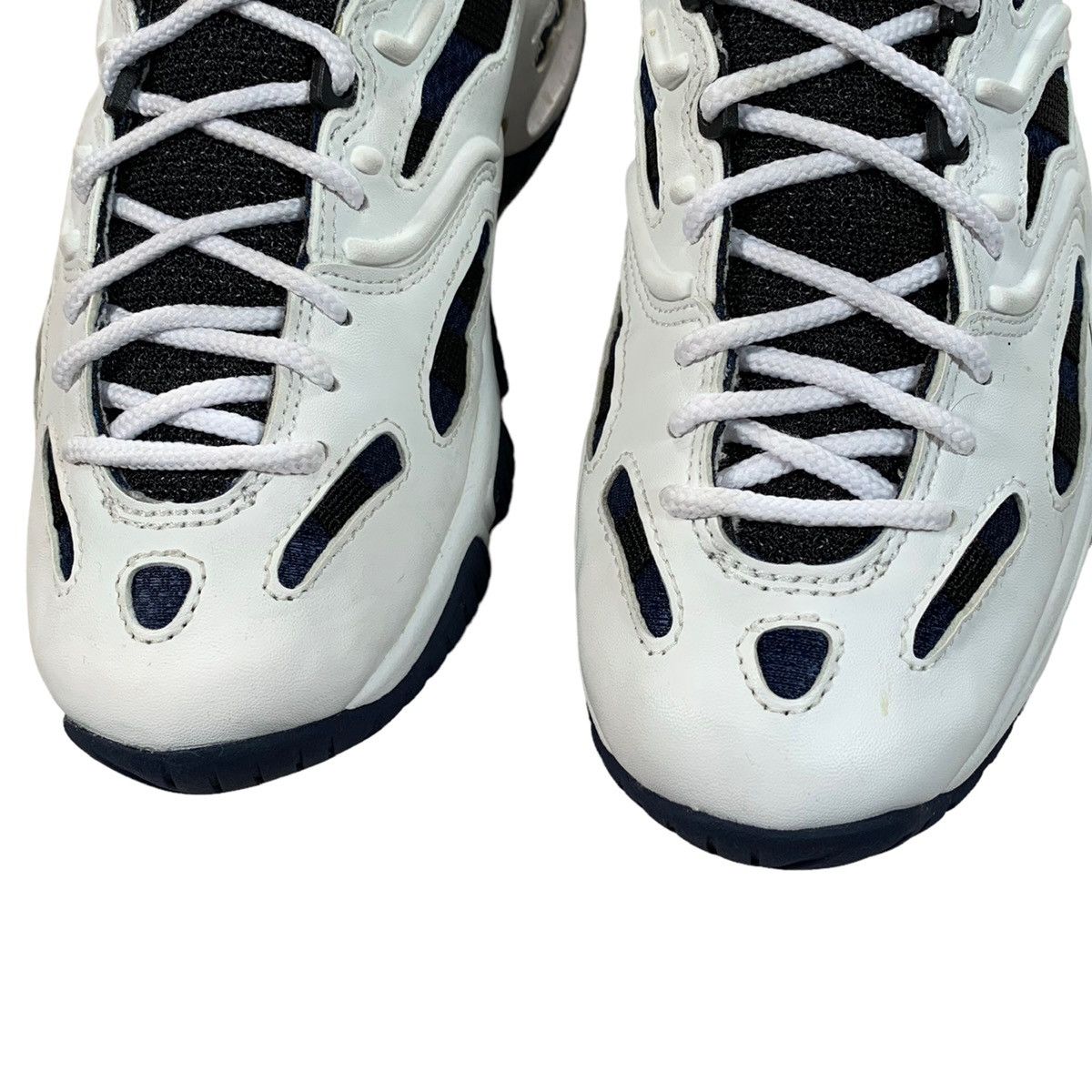 Nike Vintage Nike Air Dagger White Navy 1997 Sneaker Not Wearable Size US 7.5 / EU 40-41 - 7 Thumbnail