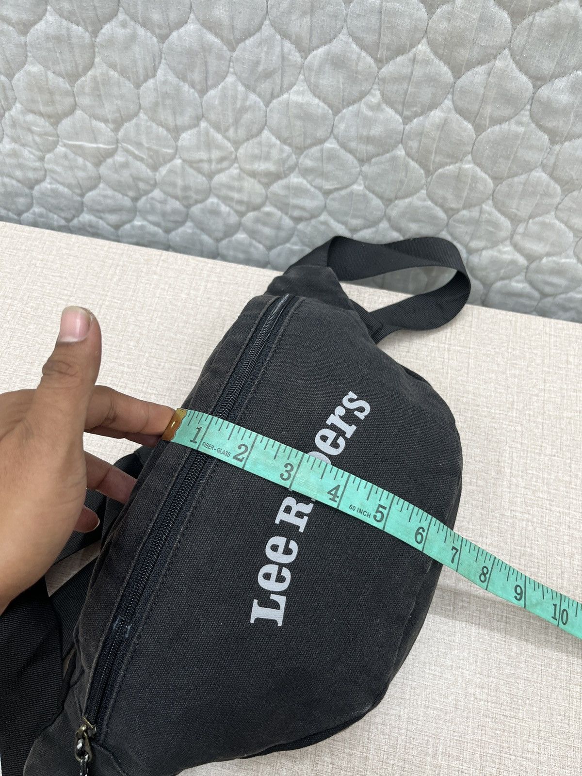 Champion × Lee 🔥🔥🔥STEALS CHAMPION & LEE RIDERS BAG Size ONE SIZE - 12 Thumbnail