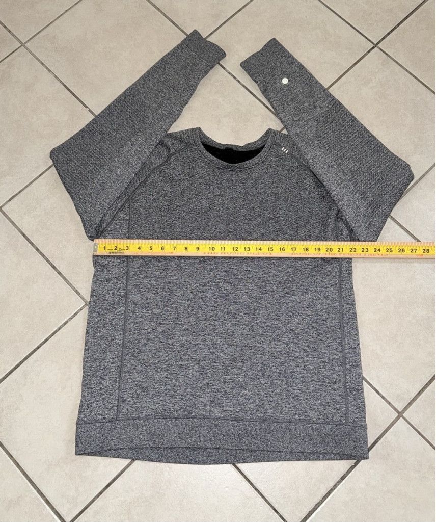 Lululemon LULULEMON ENGINEERED WARMTH LONG SLEEVE CREW GREY SIZE XL Size US XL / EU 56 / 4 - 3 Thumbnail