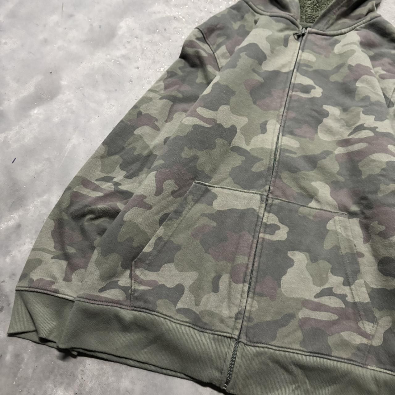 Japanese Brand × Vintage Crazy Vintage Y2K/2000s Grunge Camo Skater Sherpa Lined Zip Up Hoodie! Size L / US 10 / IT 46 - 3 Thumbnail