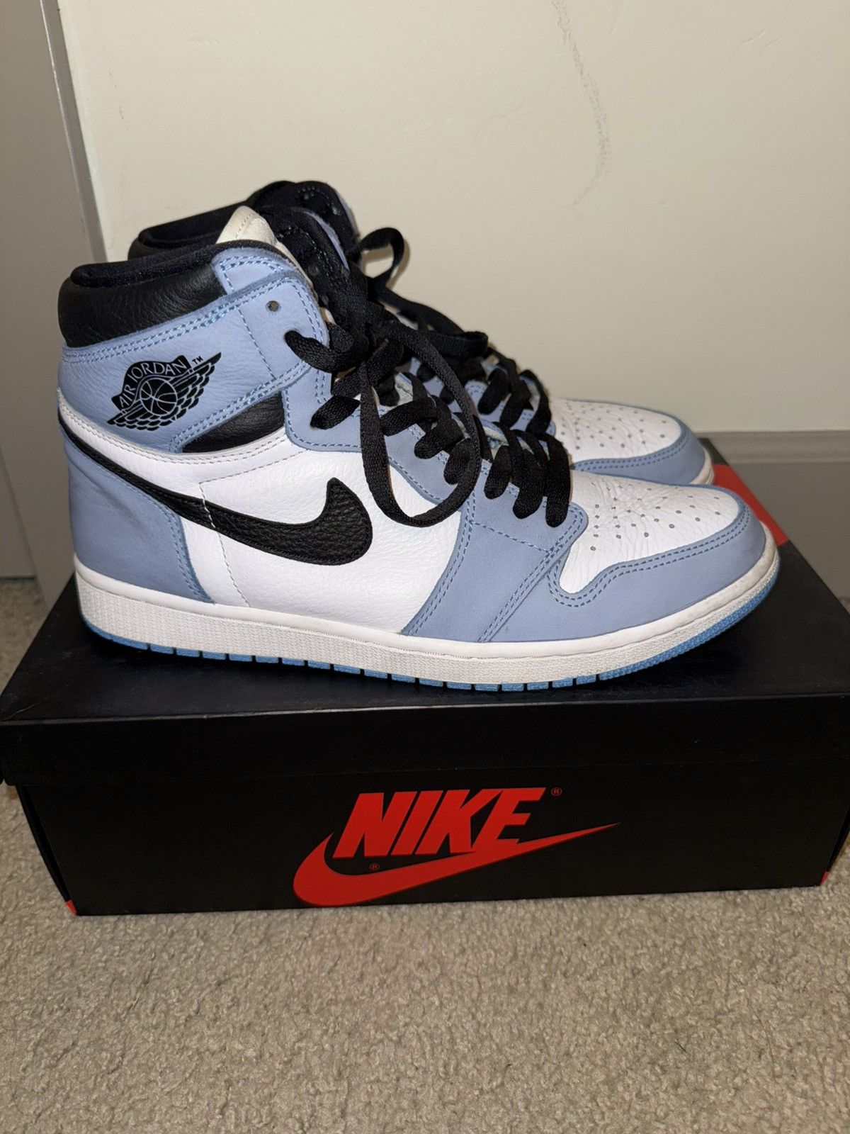 Jordan Brand × Nike Jordan 1 High University Blue Size US 10.5 / EU 43-44 - 1 Thumbnail