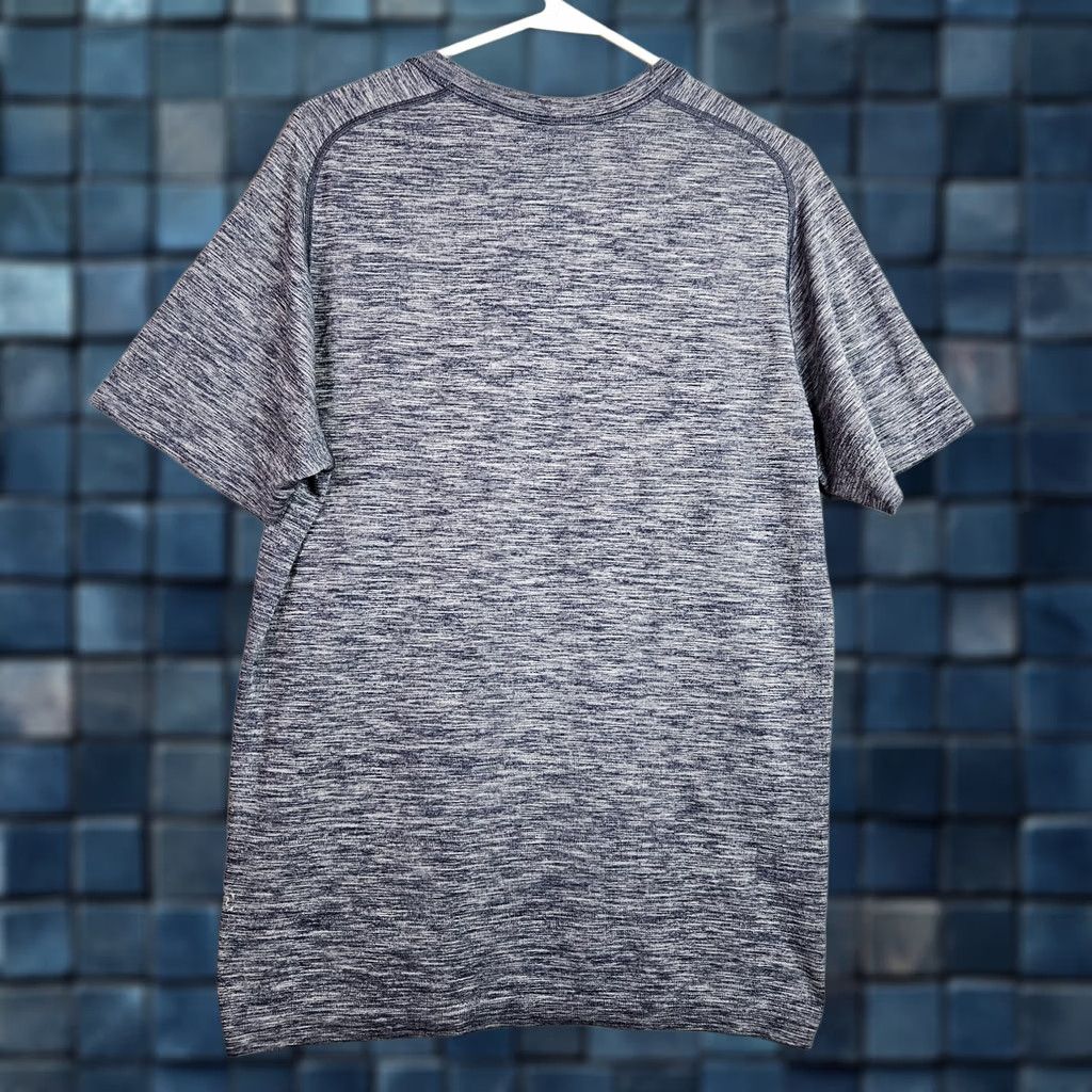 Lululemon Lululemon Metal Vent Tech T-Shirt Mens Short Sleeve Size L Blue Athletic Gym & Training Pullover Crew Neck Comfort Breathable Lightweight Size US 33 - 1 Thumbnail