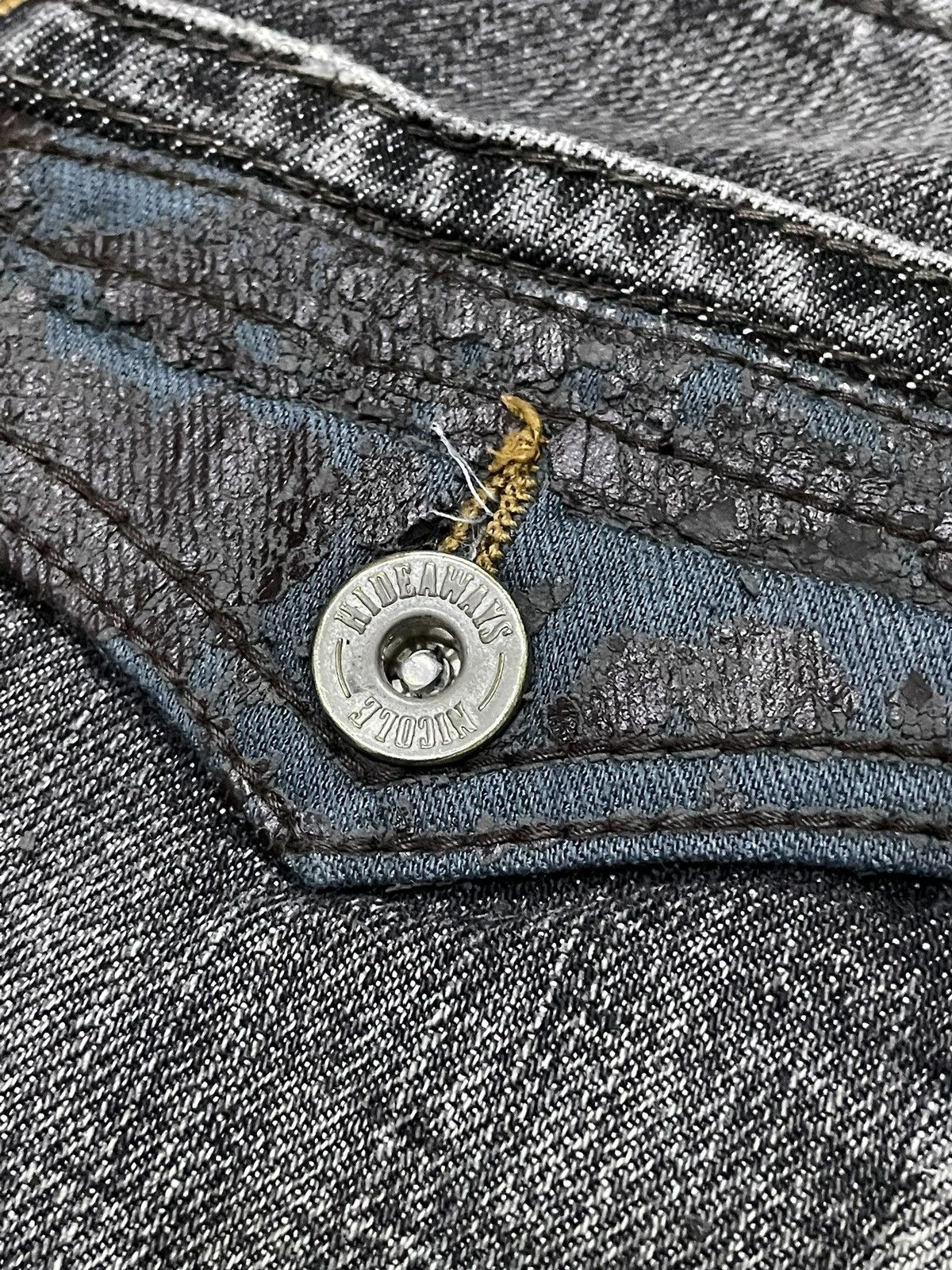 HIDEAWAYS × LOWBOX × Le Grande Bleu (L.G.B.) Hideaways Nicole Distressed Poems Patched Flared Jeans Size US 32 / EU 48 - 22 Thumbnail