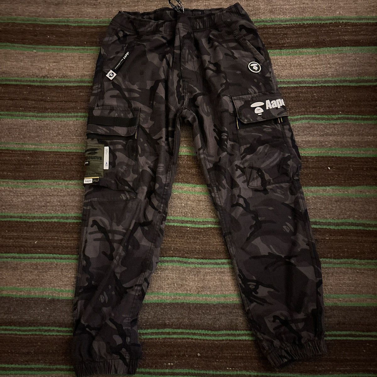 Aape *NEGOTIABLE* Camo black bape pants Size US 28 / EU 44 - 6 Thumbnail