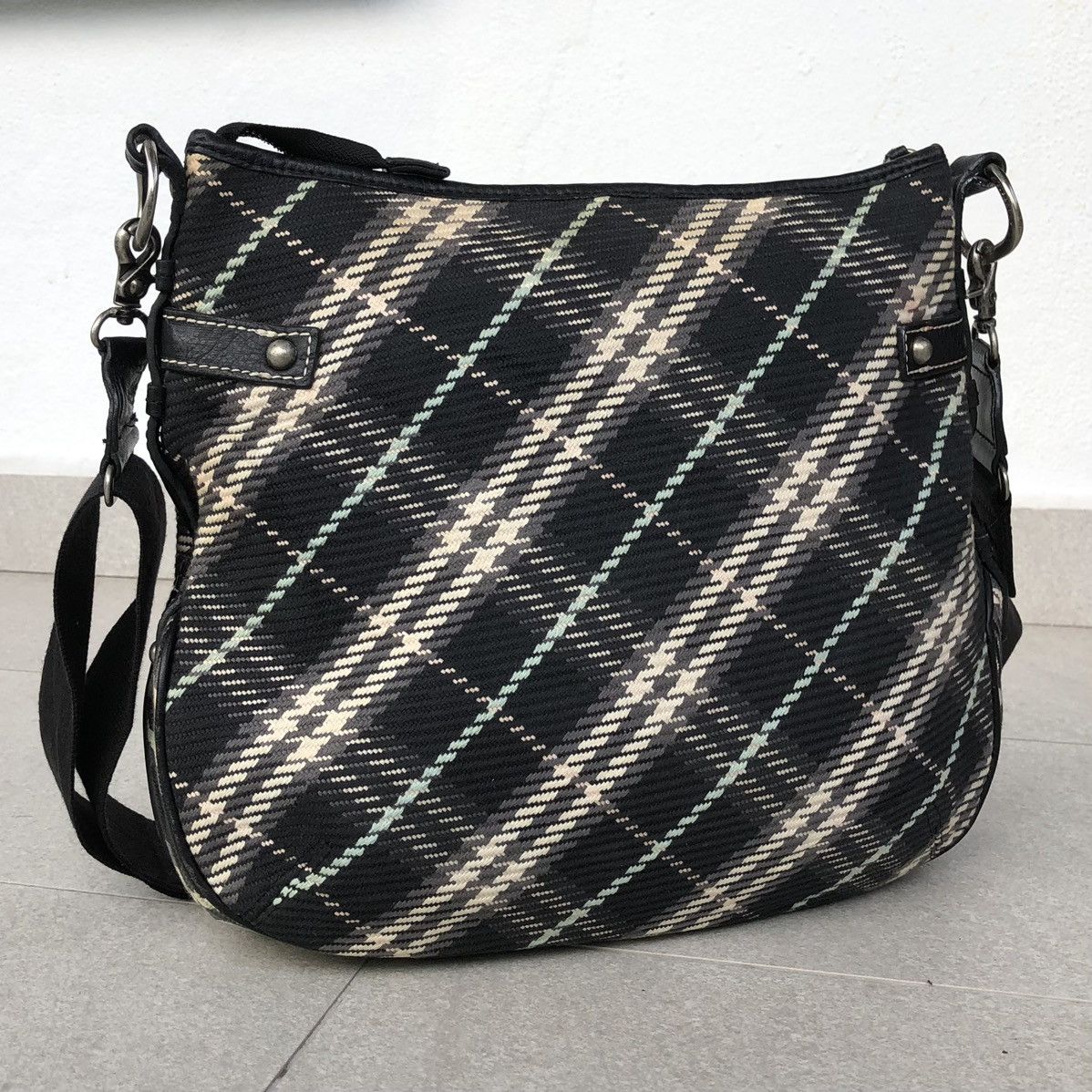 Burberry Authentic BURBERRY Blue Label Nova Check Shoulder Bag Size ONE SIZE - 12 Thumbnail