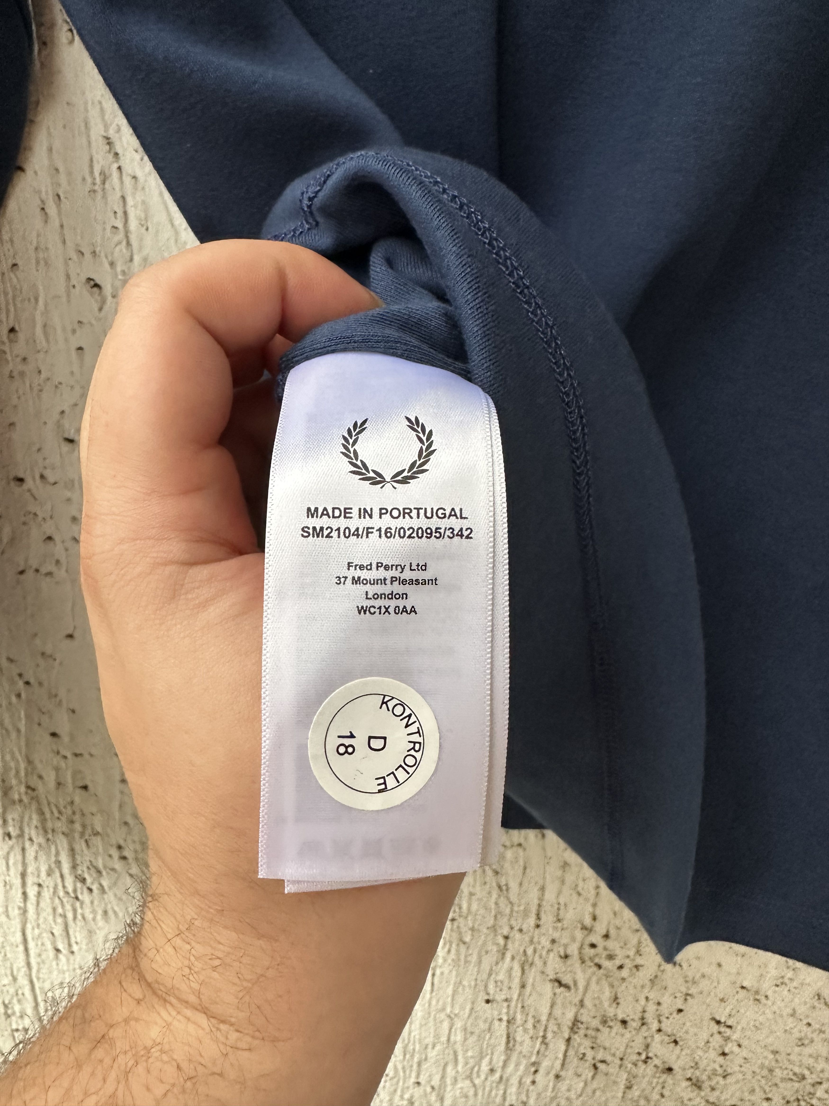 Fred Perry × Raf Simons BNWT LONG SLEEVE PATCH LOGO TEE Size US S / EU 44-46 / 1 - 7 Thumbnail