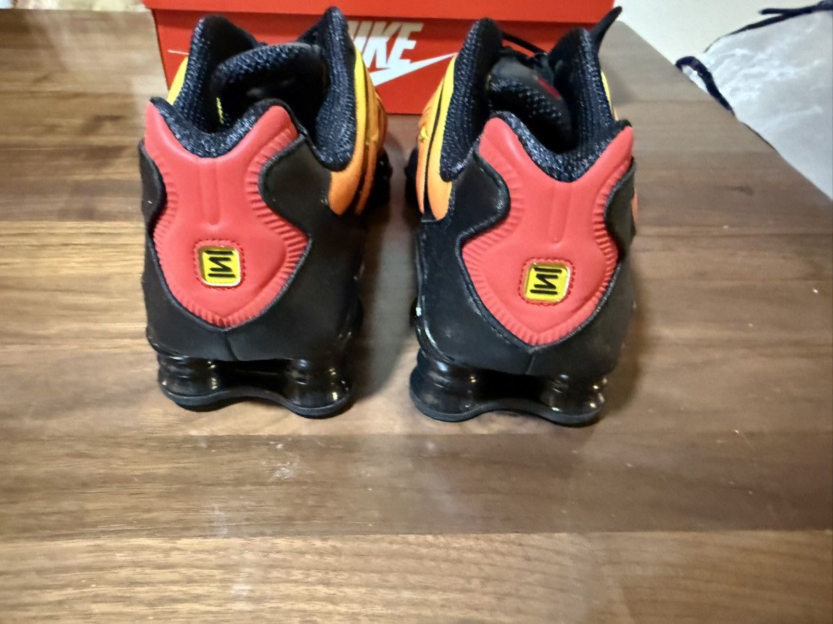 Nike Nike Shox TL ‘SUNRISE GRADIENT' Men’s Size 11 Sneakers Shoes Size US 11 / EU 44 - 5 Thumbnail