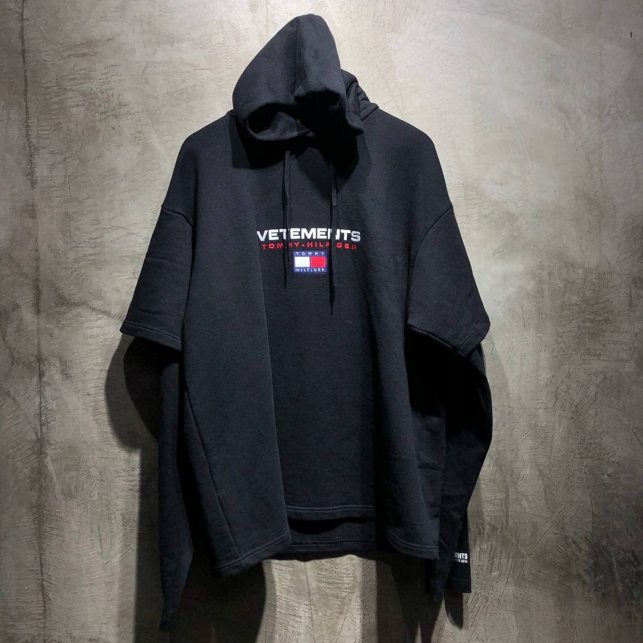 Vetements X Tommy Hilfiger Double sleeves hoodie