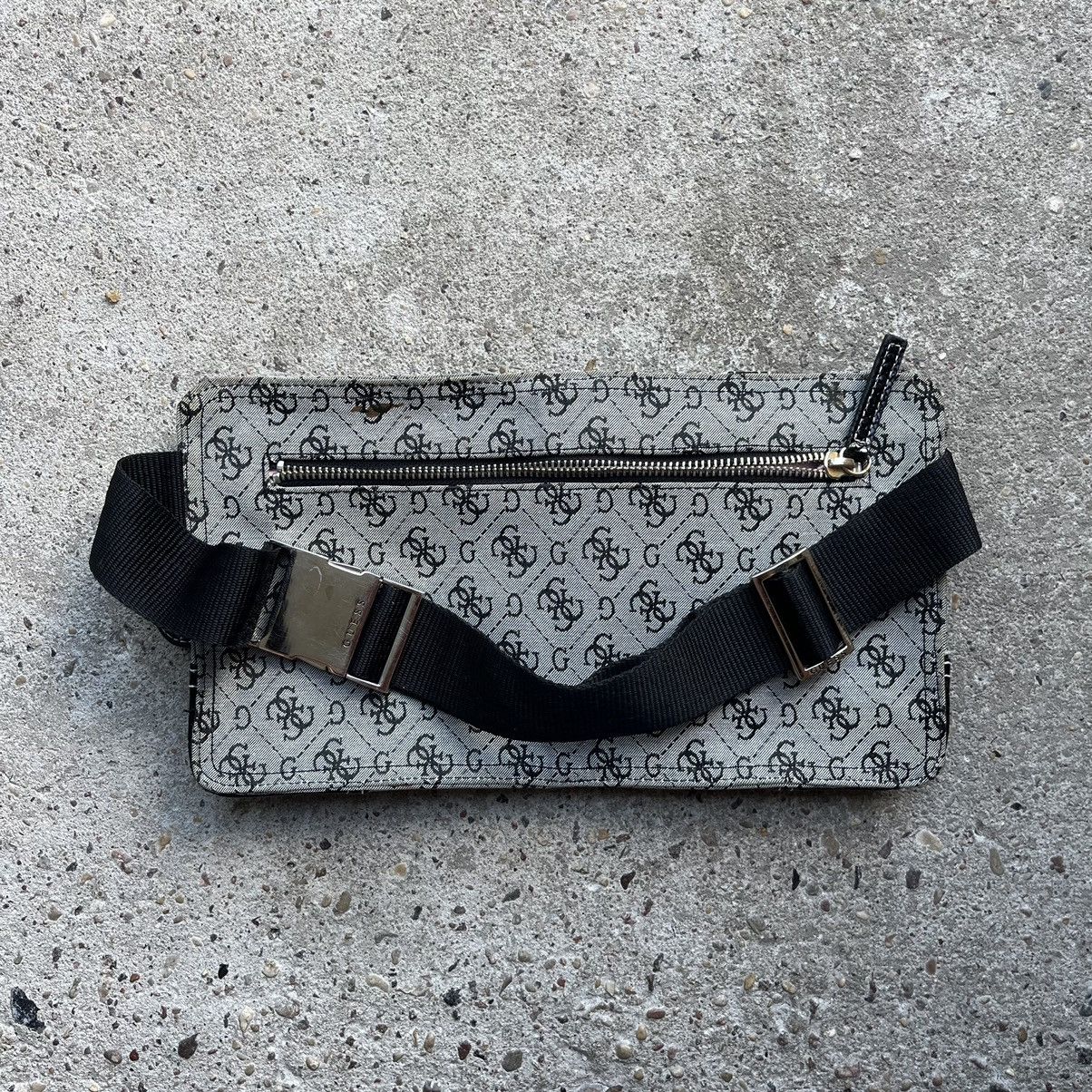 Guess Guess vintage rare monogram waist bag Size ONE SIZE - 2 Thumbnail