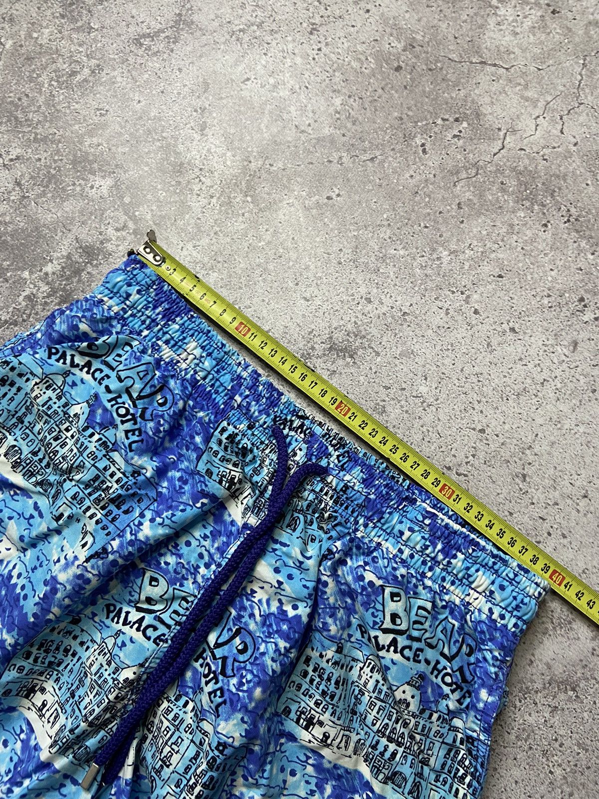 Vilebrequin Vilebrequin Bear Beach Board Shorts Size XL Size US 36 / EU 52 - 6 Thumbnail