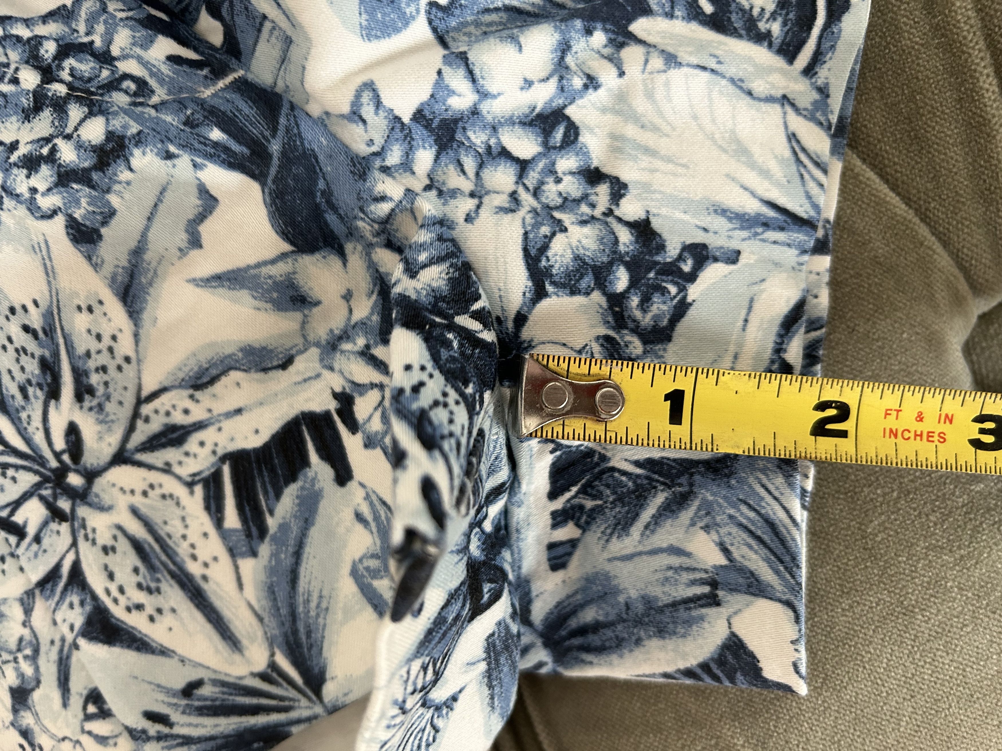 H&M H&M Women's Short Shorts Tropical Floral Blue/White Print 6 Grailed