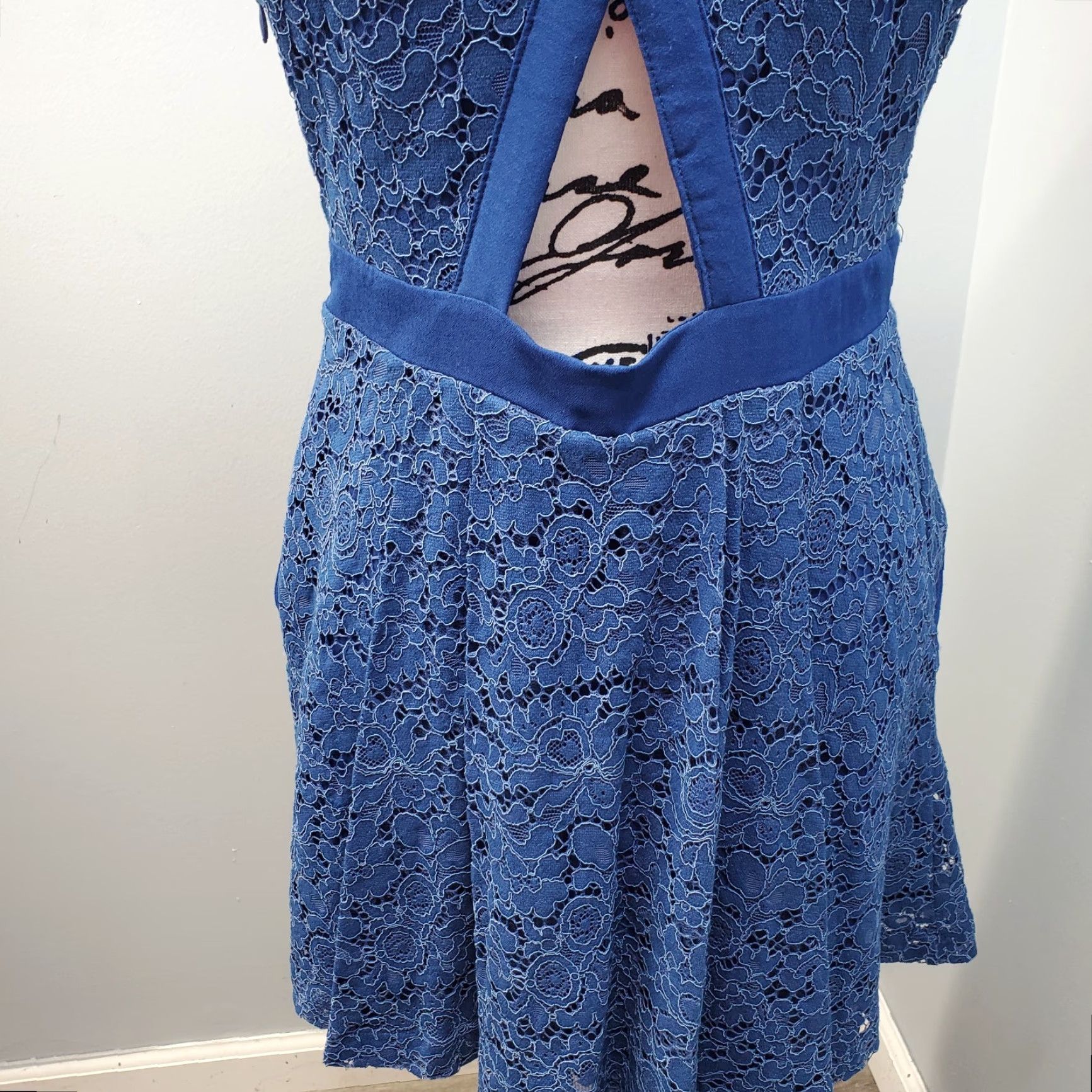 Free People Free People Dress Womens S Blue Lace Lined Plunge V Neck Cross Back Shirt Sleeveless Summer Casual Party/Cocktail Womens Size S Size S / US 4 / IT 40 - 7 Thumbnail