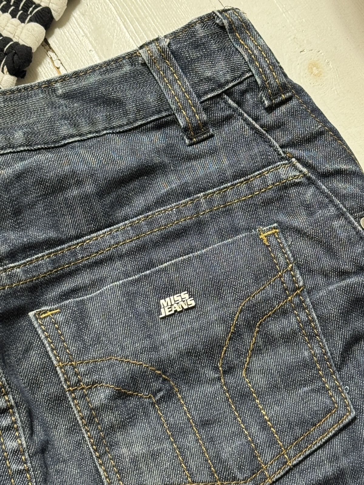 Miss Sixty VINTAGE MISS SIXTY 2000s MINI DENIM SKIRT Size 28" / US 6 / IT 42 - 4 Thumbnail
