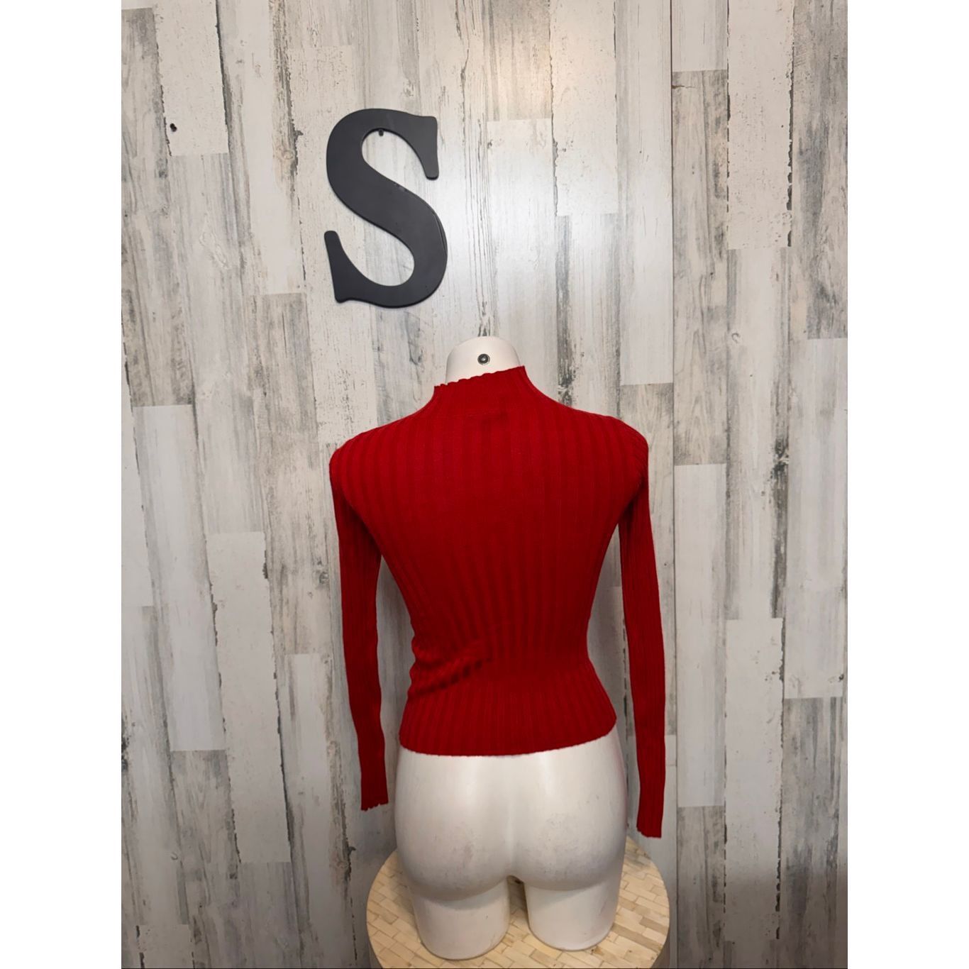 H&M H&M Divided Candy Red Ribbed Knit Mock Neck Cutout Chest Lon Size S / US 4 / IT 40 - 3 Thumbnail