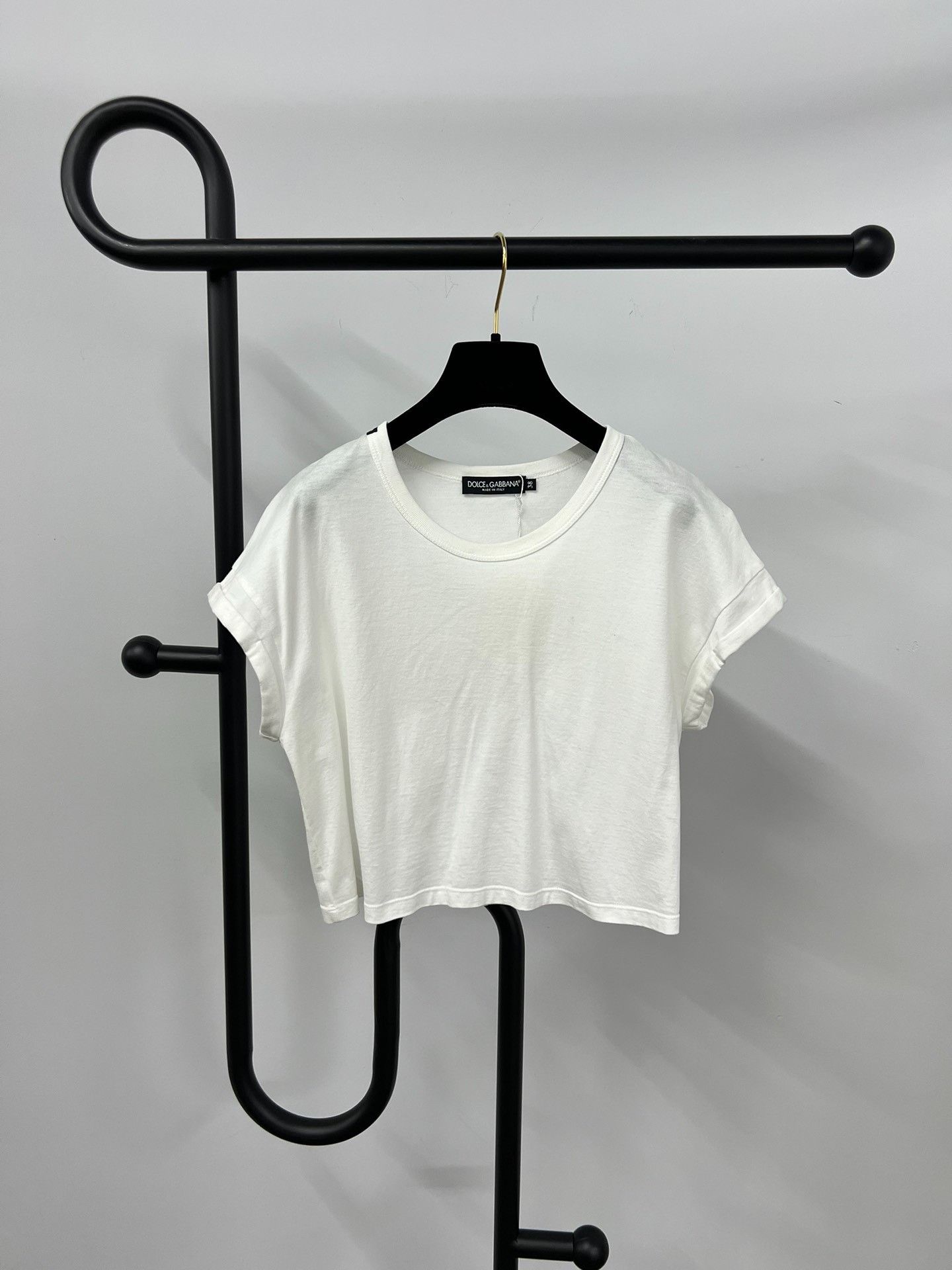 Dolce & Gabbana Dolce&Gabbana White Cropped Rolled-Cuff T-shirt Size S / US 4 / IT 40 - 1 Thumbnail