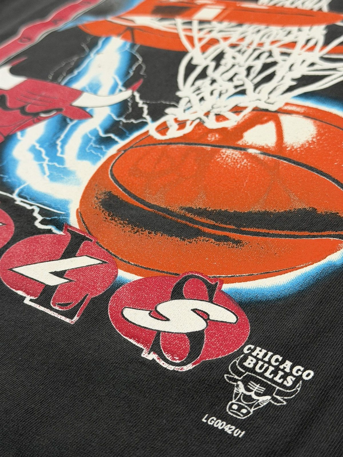 Logo 7 Vintage 90s Chicago Bulls Lightning Graphic Tee NBA Logo 7 Size US XL / EU 56 / 4 - 5 Thumbnail