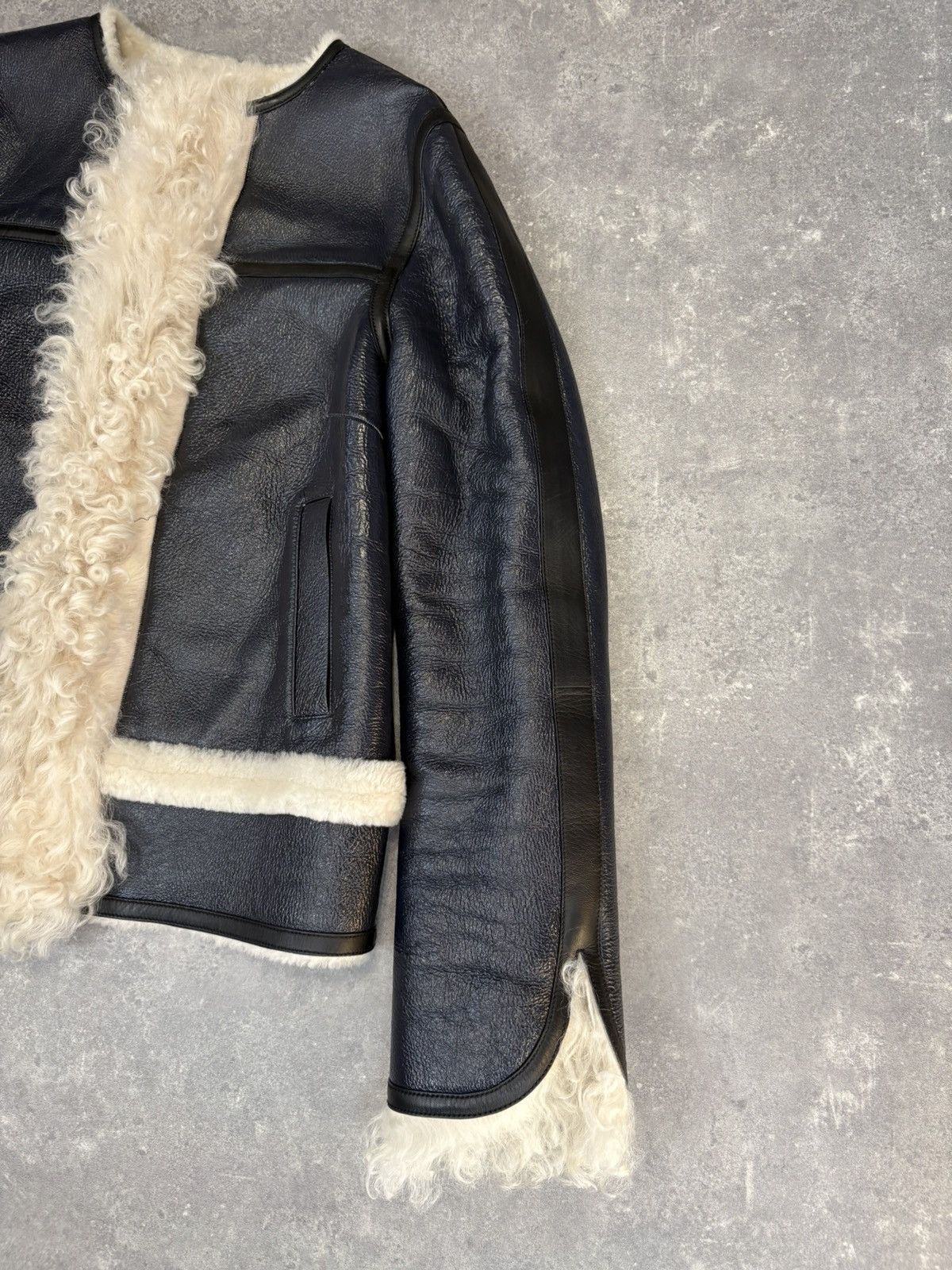 Louis Vuitton Louis Vuitton PreFall 2015-16 leather shearling jacket Size XS / US 0-2 / IT 36-38 - 7 Thumbnail
