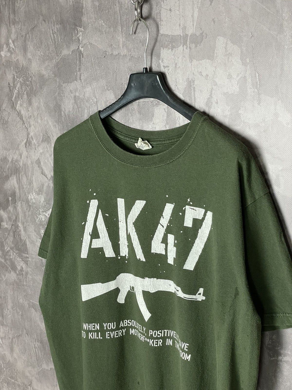 Vintage Vintage AK-47 Weapons Terror Y2K T-shirt Size M Size US M / EU 48-50 / 2 - 7 Thumbnail