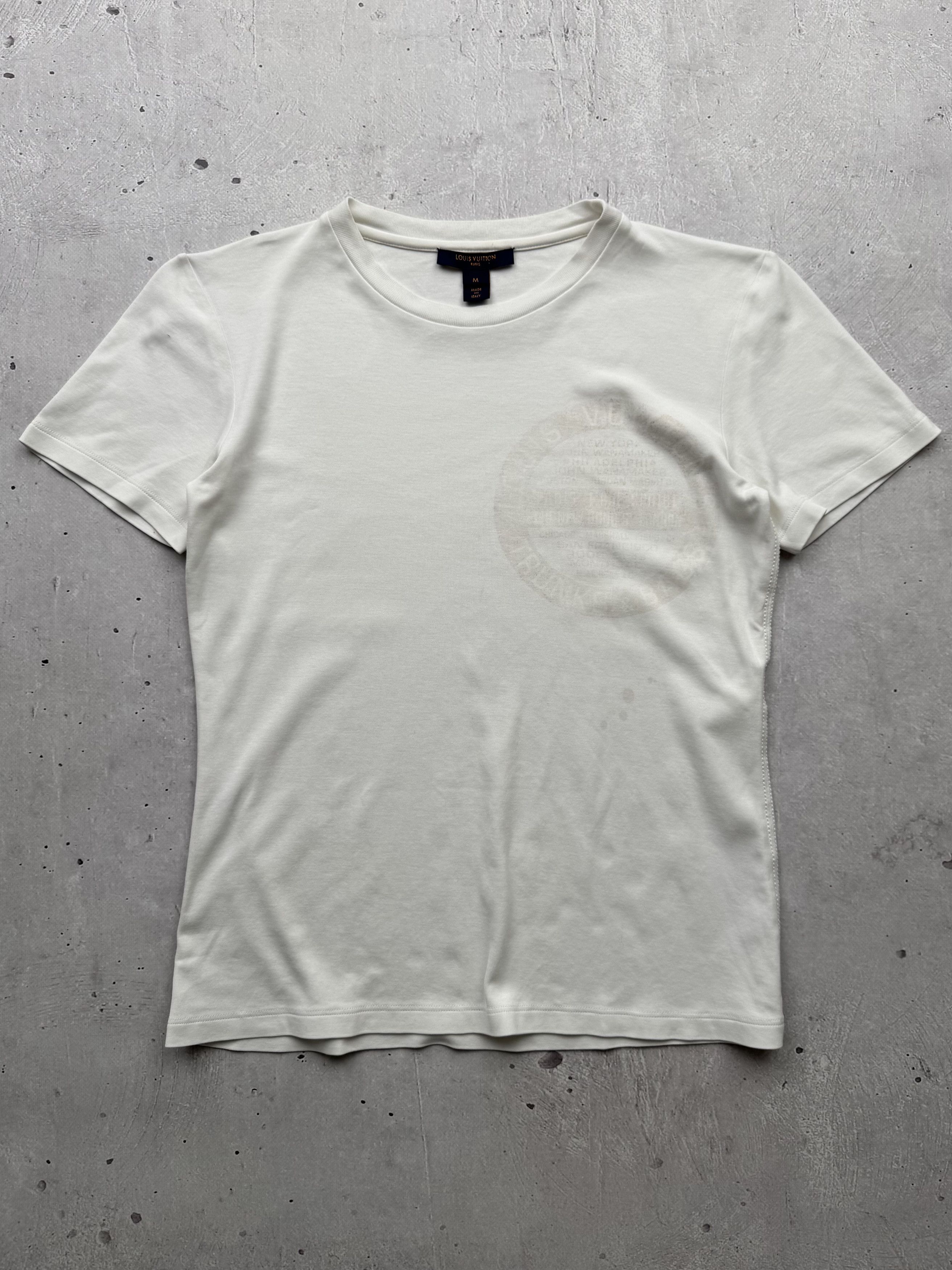Louis Vuitton Louis Vuitton Vintage Worn T-Shirts Size M / US 6-8 / IT 42-44 - 1 Thumbnail