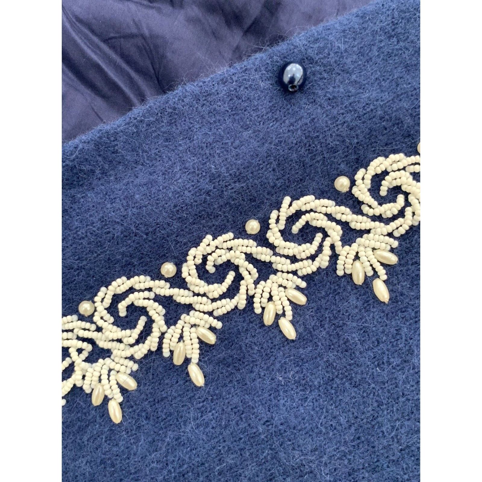 Vintage VINTAGE Wang's Fashion Women's Cardigan Sweater 1960s Rockabilly Beaded Navy Size S/M Size S / US 4 / IT 40 - 7 Thumbnail