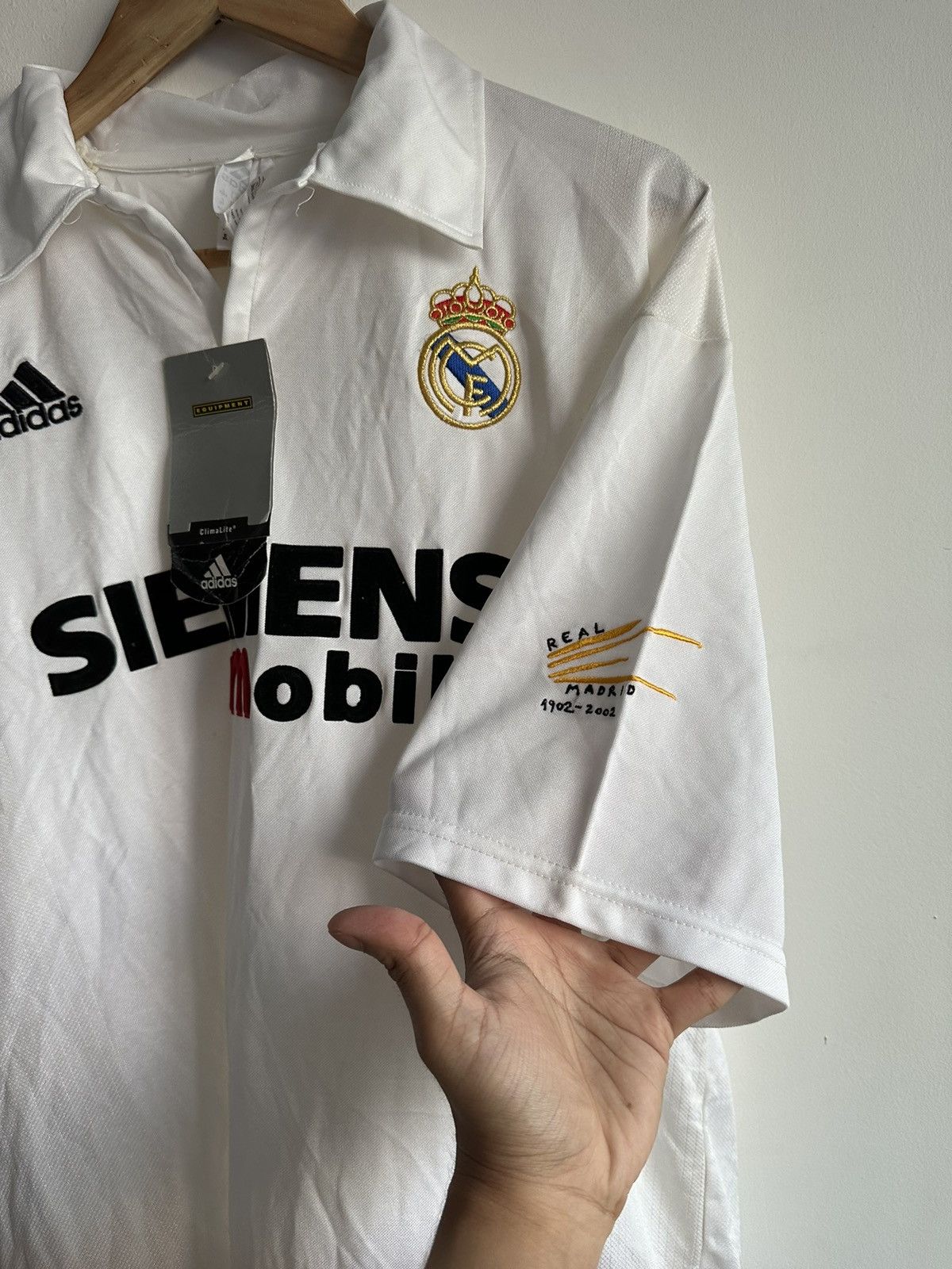 Vintage Vintage Real Madrid Football Club Soccer Jersey Retro Size US XL / EU 56 / 4 - 3 Thumbnail