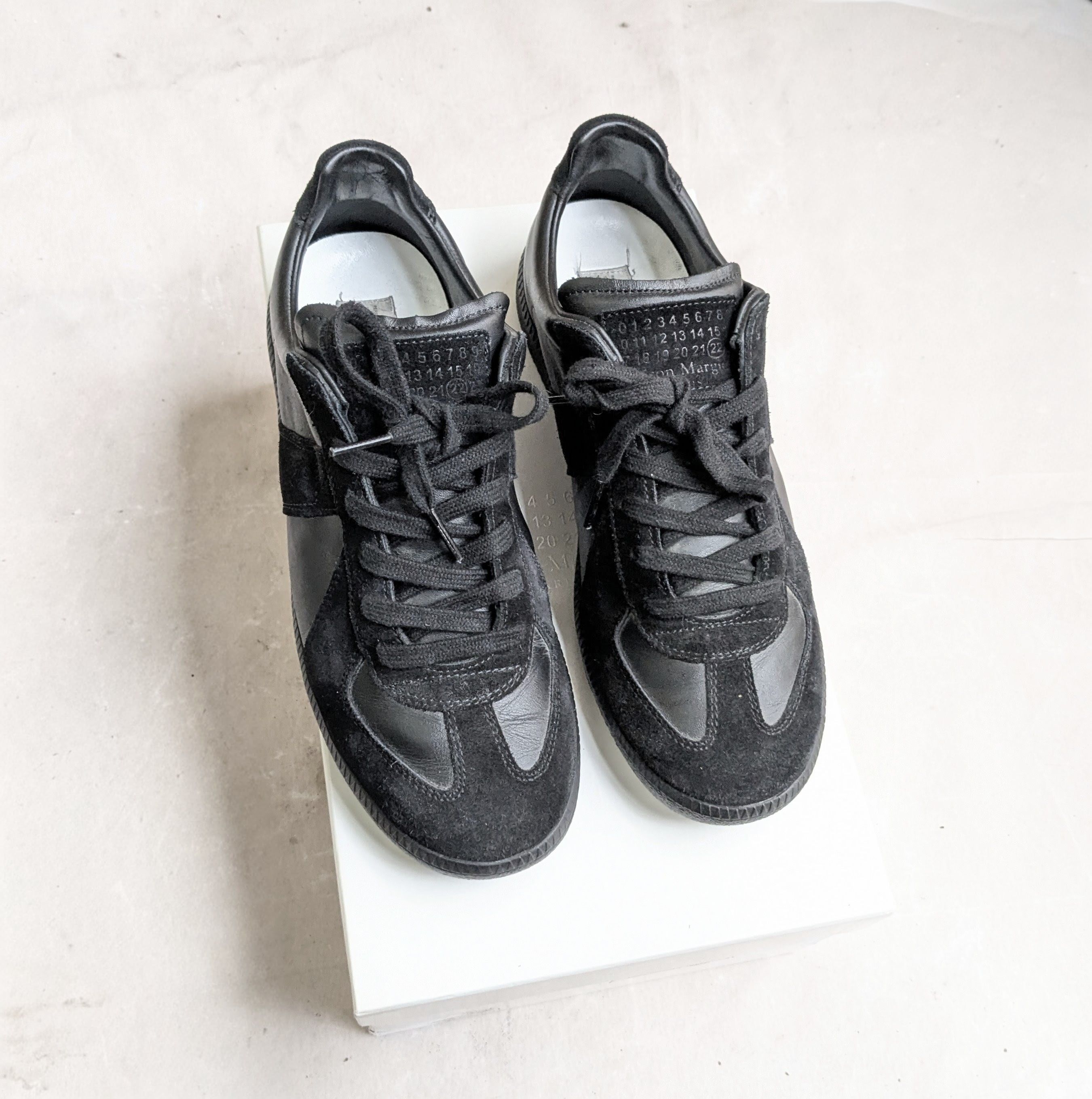 Maison Margiela Maison Margiela Replica GAT Black 8 41 Low Tops Size US 8 / EU 41 - 2 Thumbnail