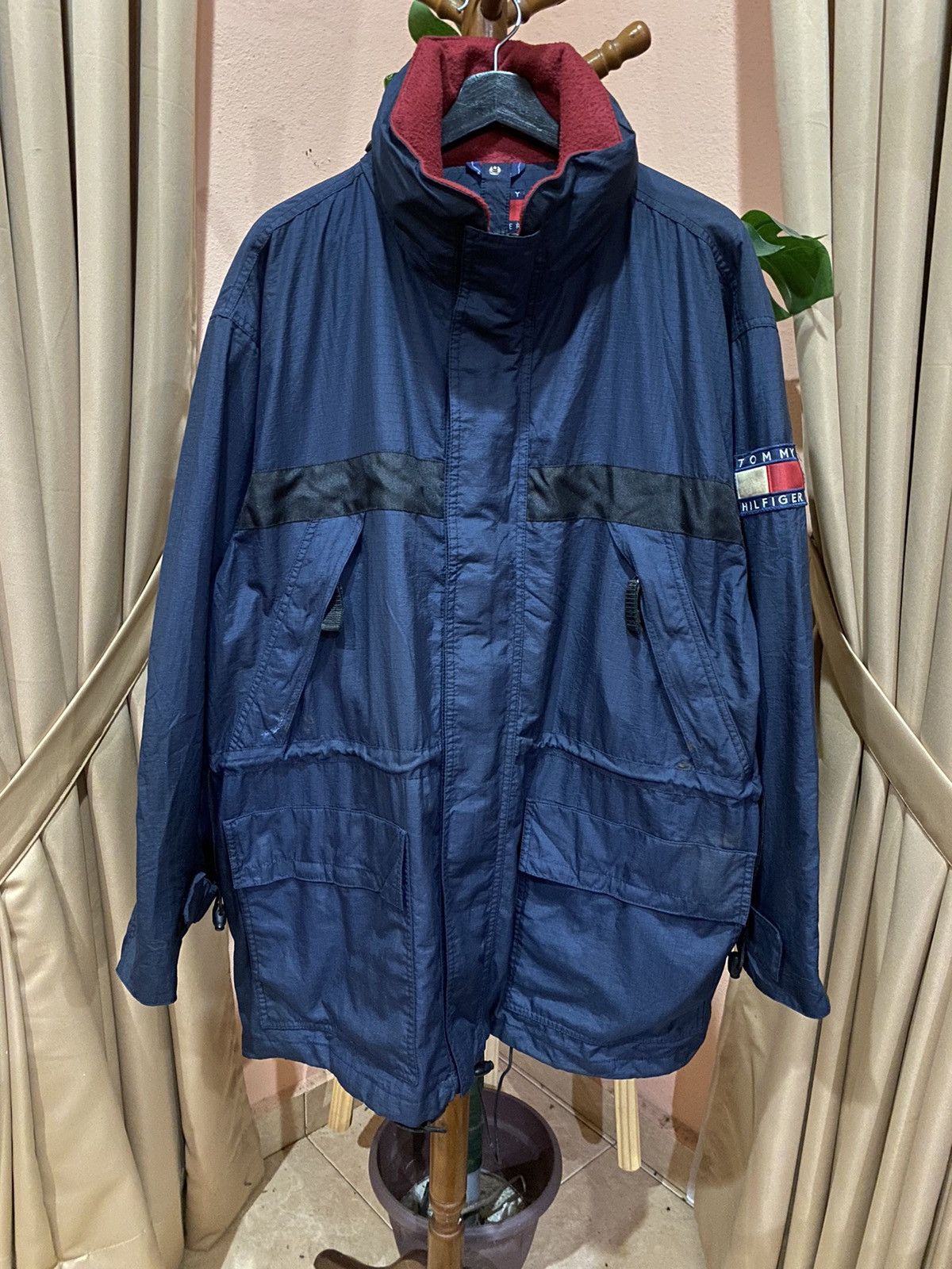 Tommy Hilfiger VINTAGE TOMMY HILFIGER WINDBREAKER Size US L / EU 52-54 / 3 - 3 Thumbnail