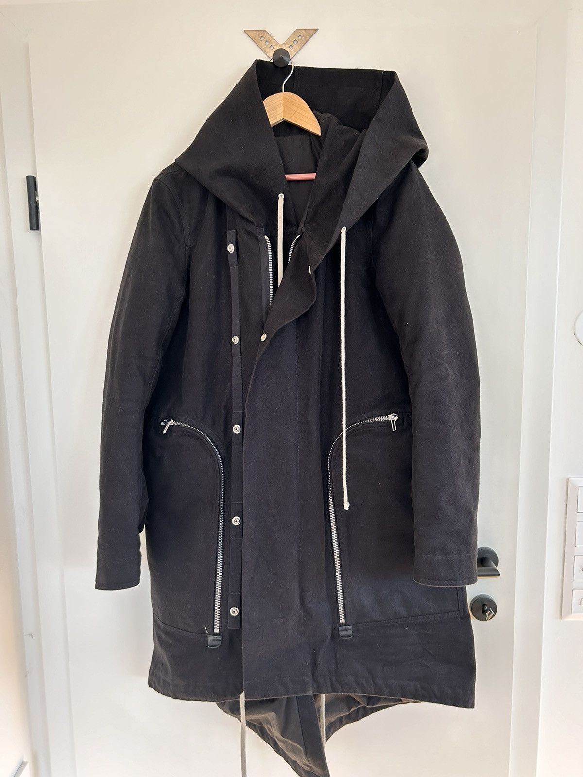 image of Rick Owens F/w Luxor 23 Bauhaus Parka in Black, Men's (Size Small)