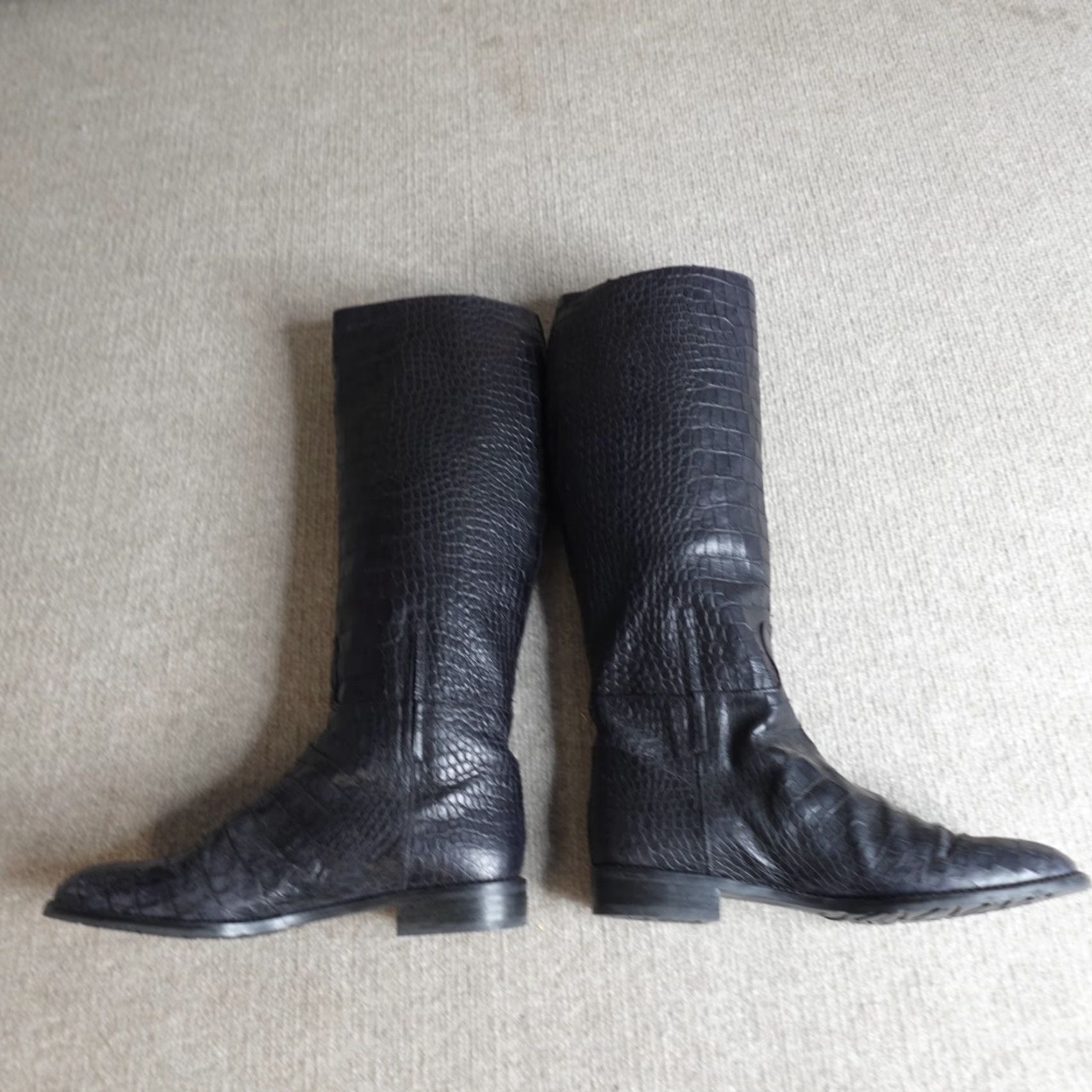 Stuart Weitzman Stuart Weitzman Boots 7.5 Black Crocodile Embossed Equestrian Women Boots Size US 8 / IT 38 - 5 Thumbnail