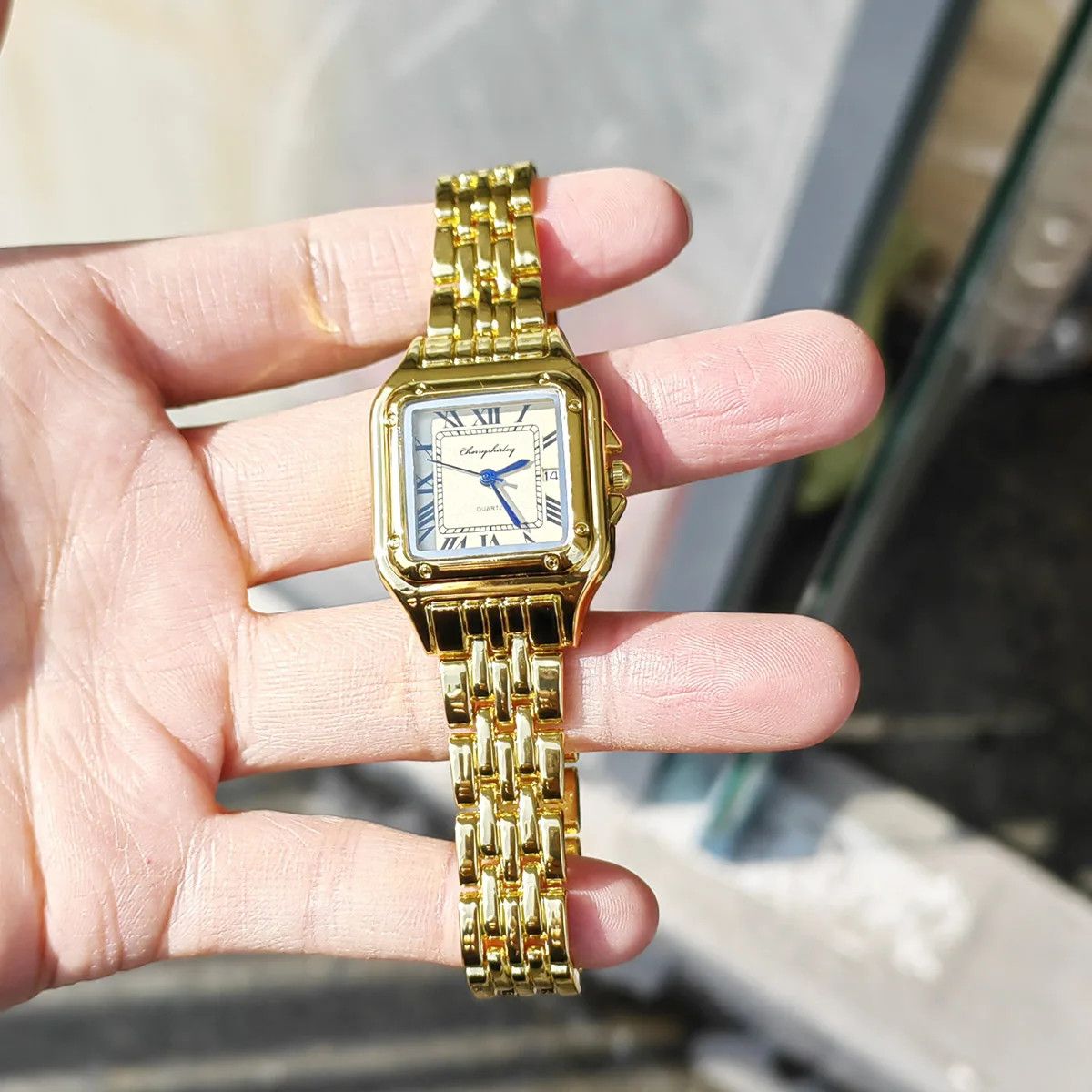 VIBE Vintage 90s vintage retro luxury style quartz Gold watch Size ONE SIZE - 2 Thumbnail
