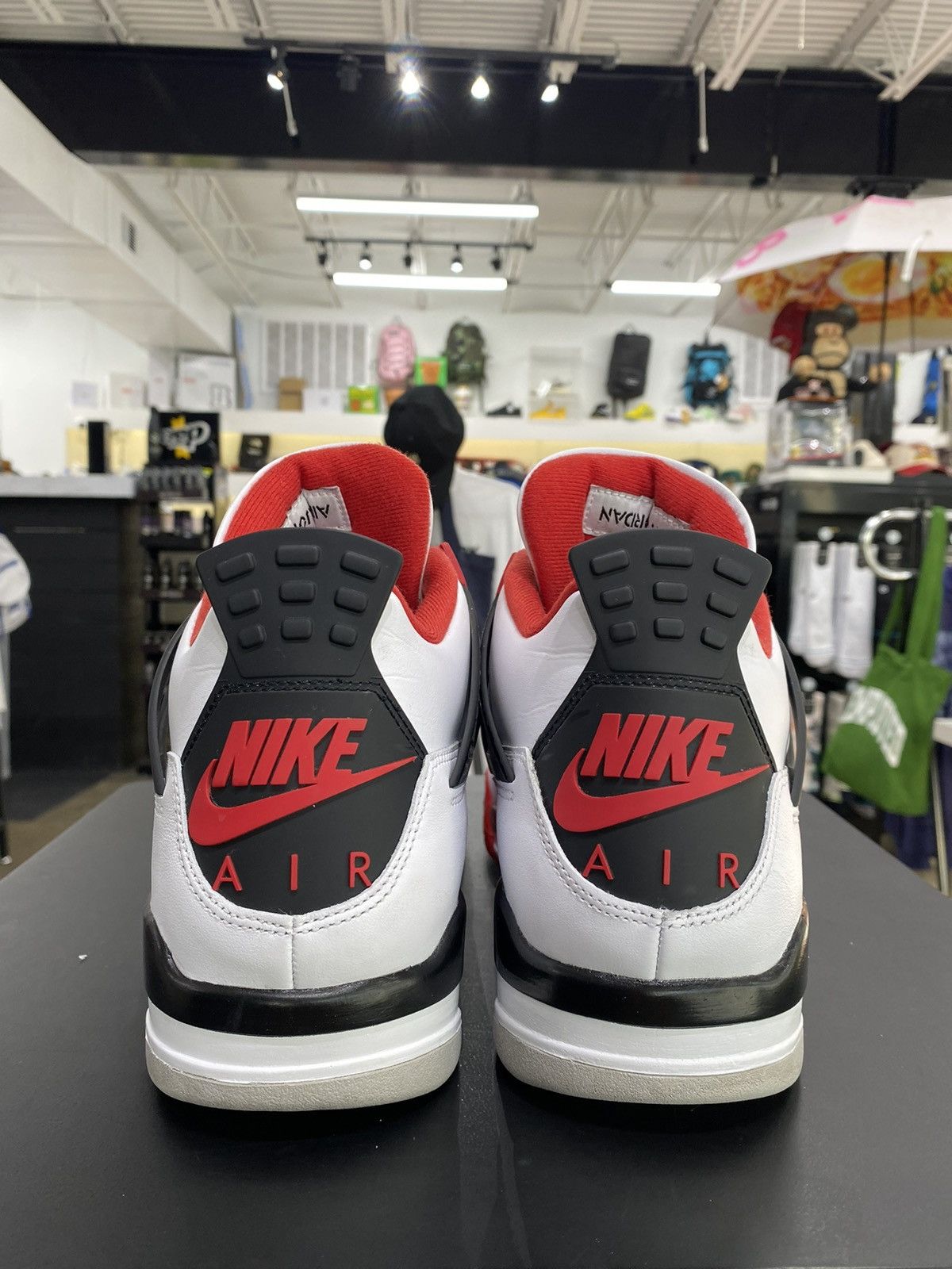 Jordan Brand Air Jordan 4 Fire Red Sz. 12 Size US 12 / EU 45 - 3 Thumbnail