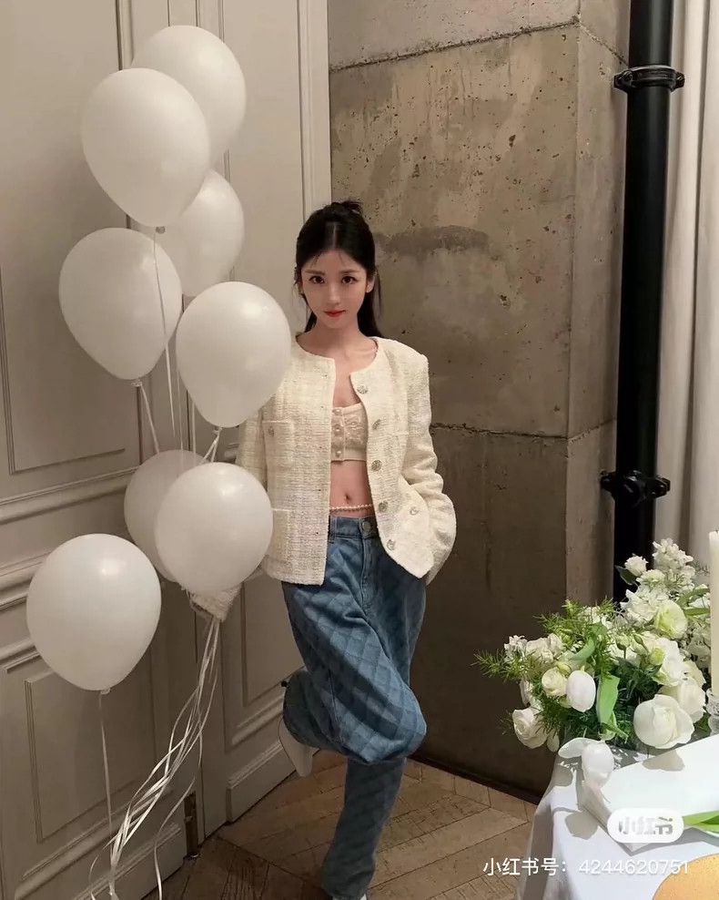 Chanel Chanel 23C white moonlight coat Size XS / US 0-2 / IT 36-38 - 2 Thumbnail