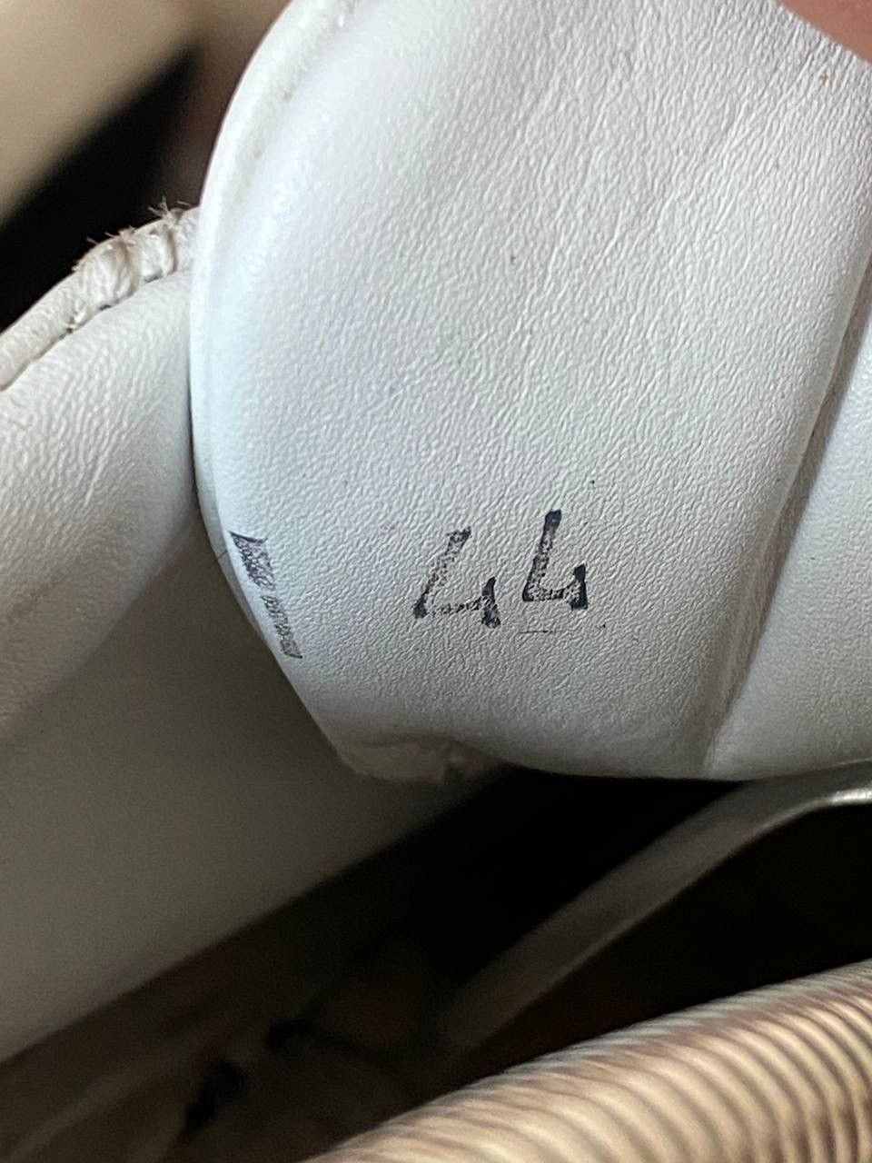 John Galliano John Galliano low top sneakers leather white casual Size US 11 / EU 44 - 12 Thumbnail
