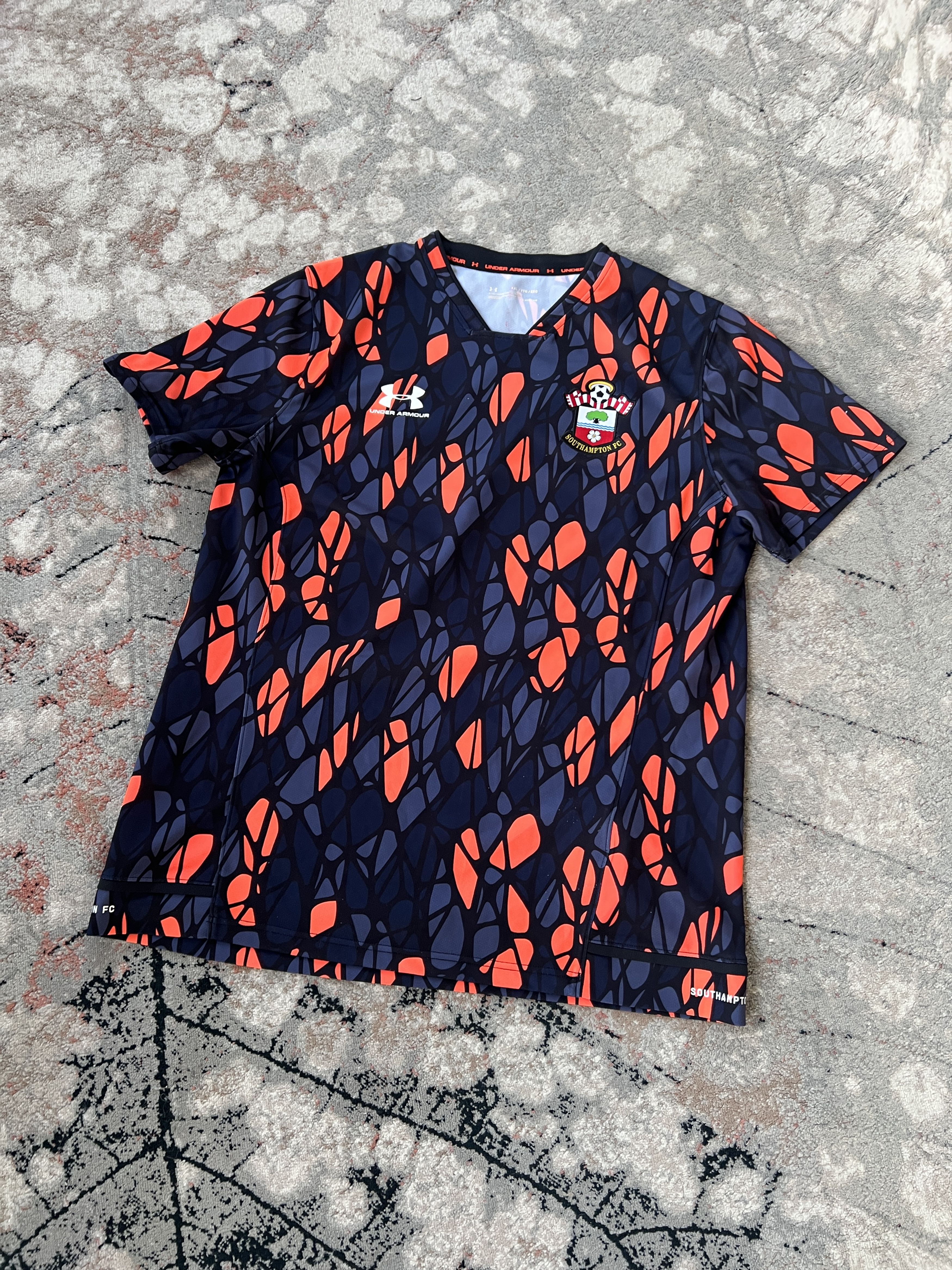 Under Armour Under Armour Southhampton FC Jersey Size US XXL / EU 58 / 5 - 1 Thumbnail