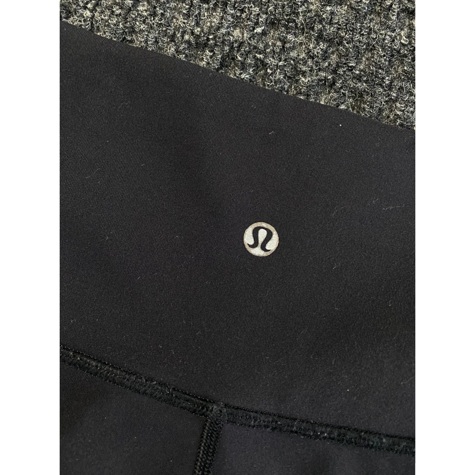 Lululemon VINTAGE Lululemon Align High Rise Cropped 21” Yoga Pants Black 12 LW6AEISX10217 Size 34" / US 12 / IT 48 - 3 Thumbnail