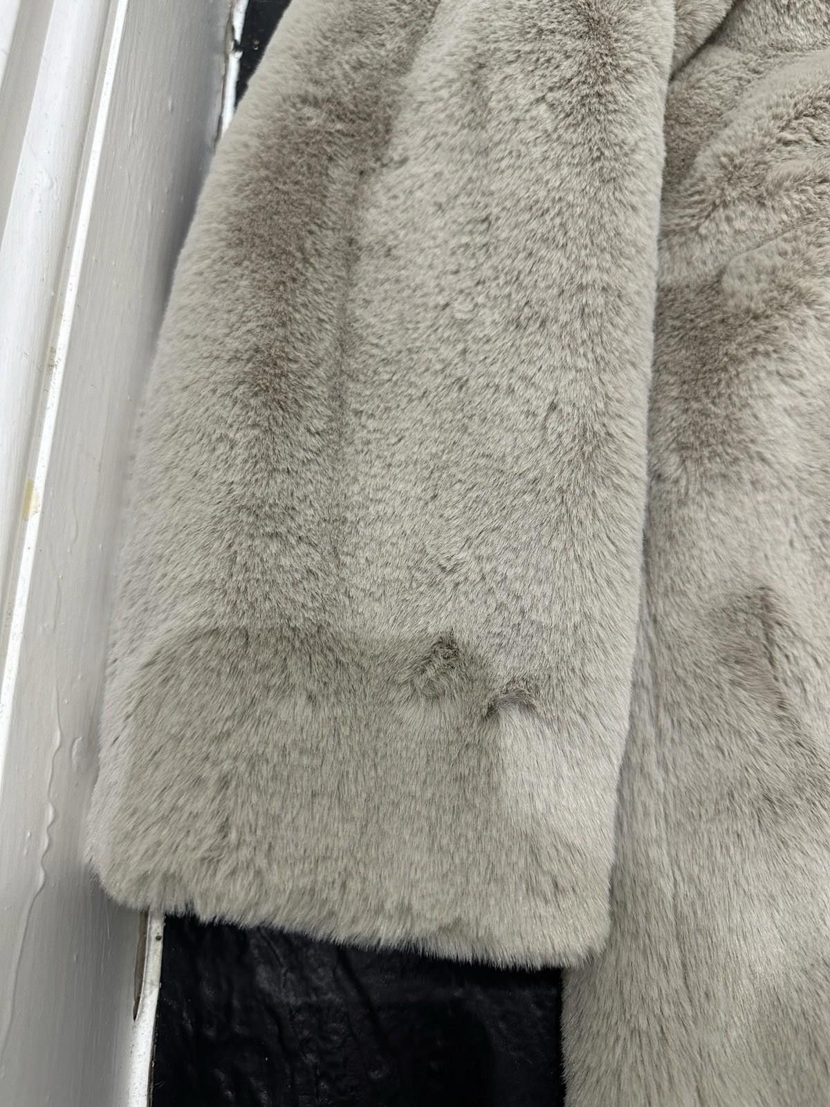 Zara ZARA faux fur coat with buttons BNWT Size S / US 4 / IT 40 - 6 Thumbnail