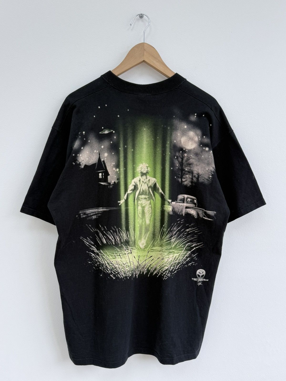 Liquid Blue Vintage 1997 Liquid Blue Alien UFO Graphic AOP T-Shirt Size US XL / EU 56 / 4 - 6 Thumbnail