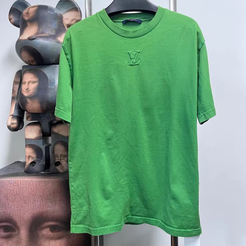 Louis Vuitton Louis Vuitton Green Logo Short Sleeve T-Shirt - dmc Size US L / EU 52-54 / 3 - 1 Thumbnail