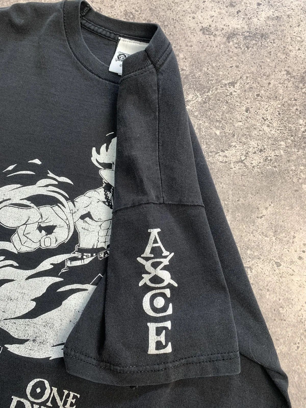 One Piece 👉 Vintage One Piece 90s Bootleg Anime T-Shirt Size US M / EU 48-50 / 2 - 7 Thumbnail