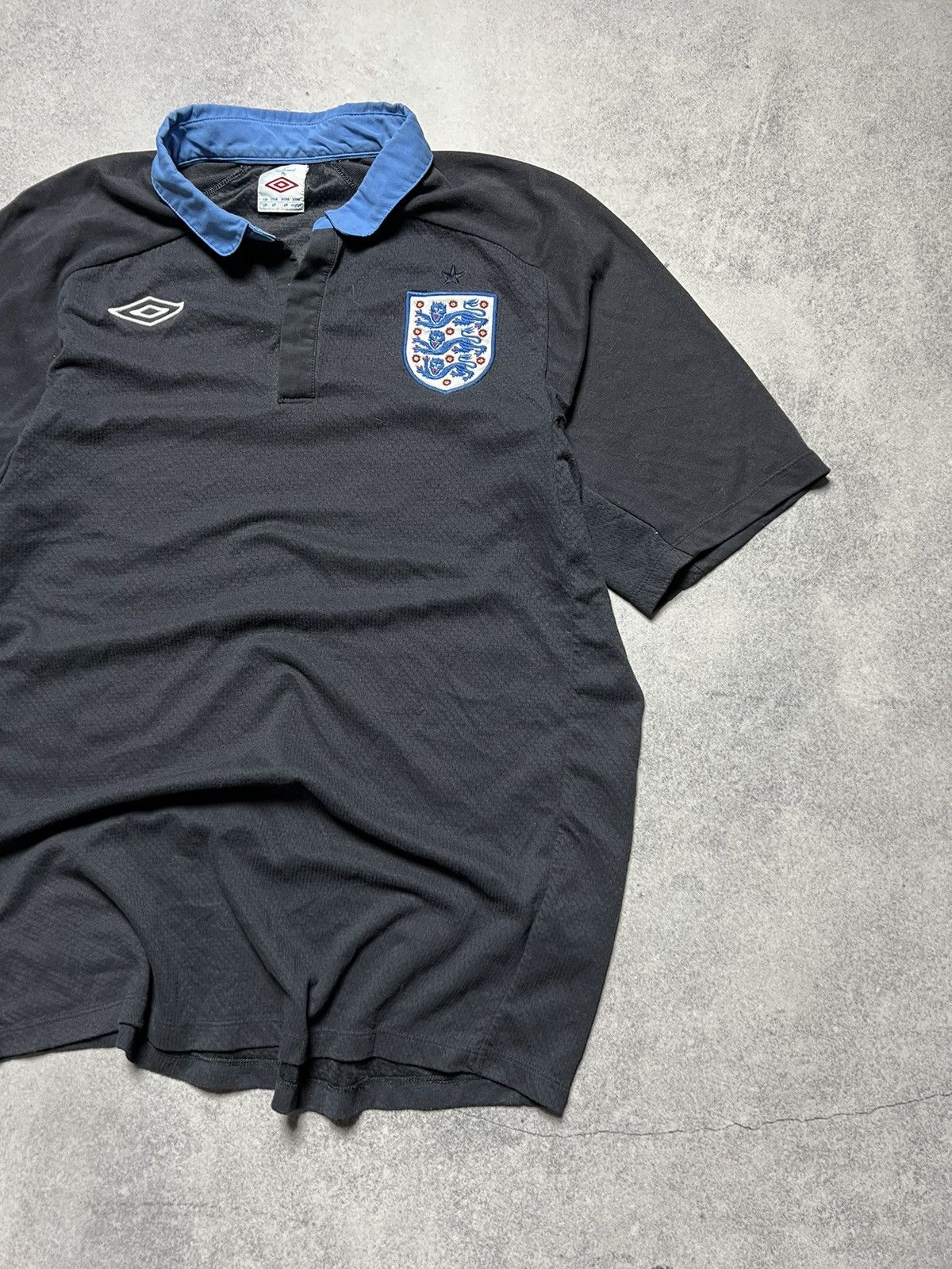 Umbro Vintage England Football Blockcore Style Soccer Y2K Jersey Size US L / EU 52-54 / 3 - 3 Thumbnail
