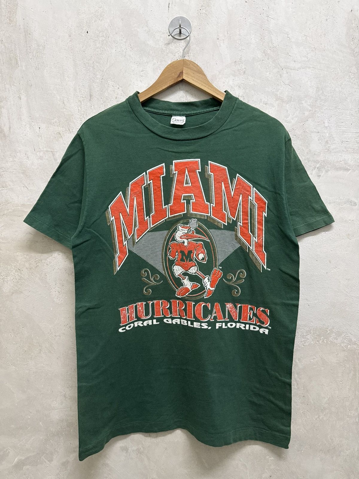 Vintage Vintage Miami Hurricanes savvy sportwear Tee Size US M / EU 48-50 / 2 - 1 Thumbnail