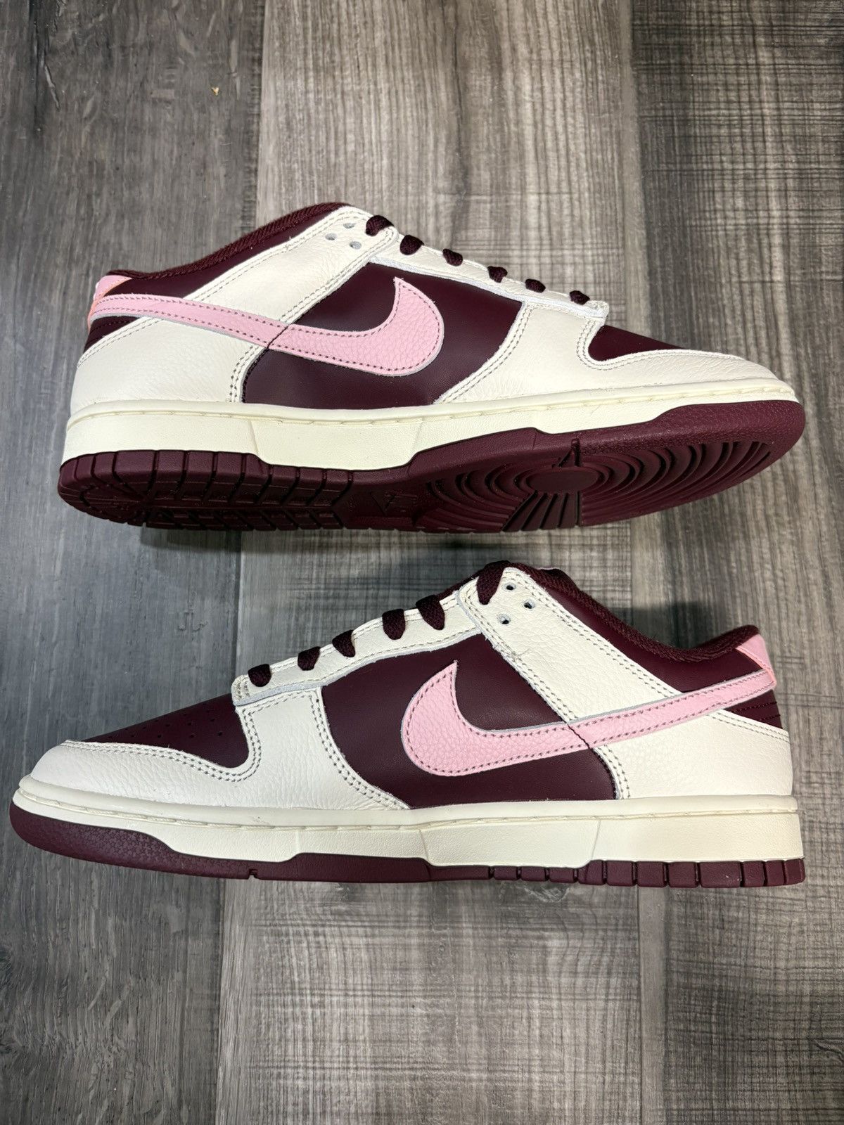 Nike Nike Dunk Low Premium Valentines Day size 9 Size US 9 / EU 42 - 4 Thumbnail