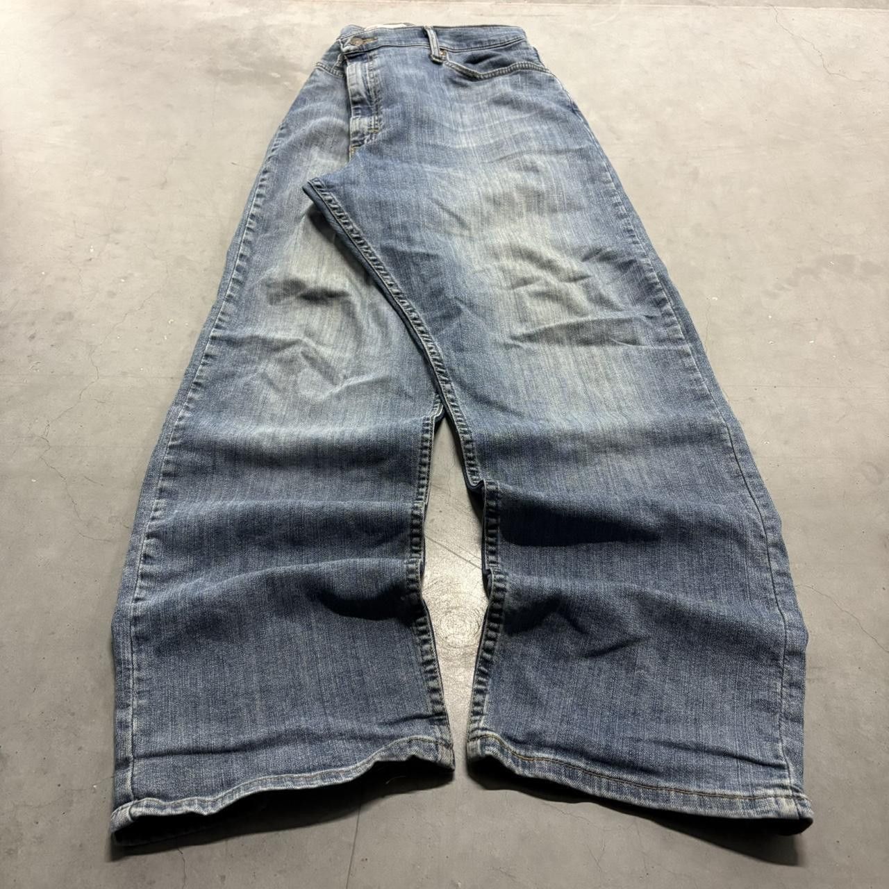 Vintage Crazy Vintage Y2K/2000s Baggy Relaxed Fit Workwear Streetwear Medium Wash Denim Jeans! Size US 38 / EU 54 - 3 Thumbnail