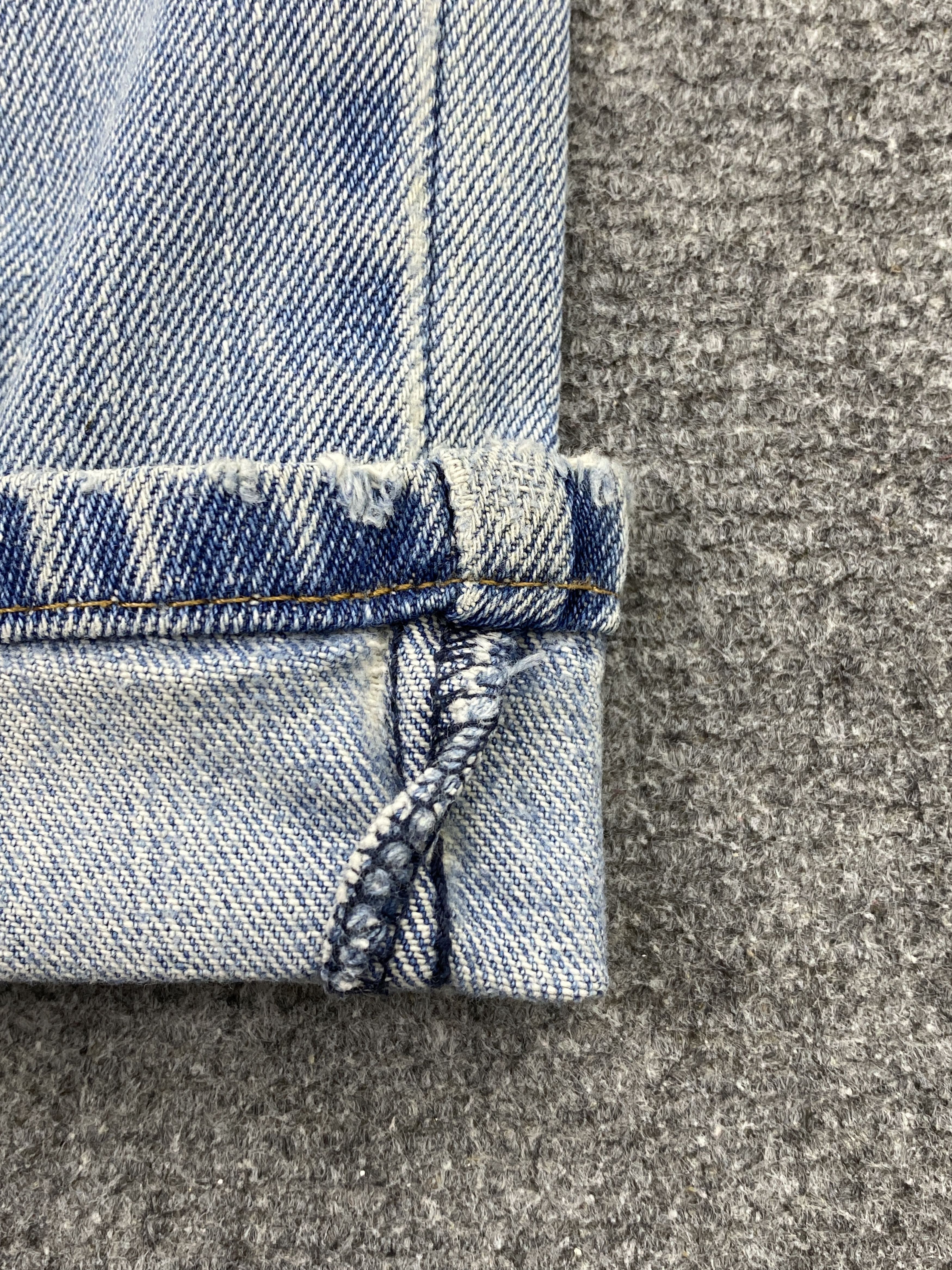 Levi's × Vintage Light Blue Washed Vintage Levi's 505 Jeans Size US 38 / EU 54 - 10 Thumbnail