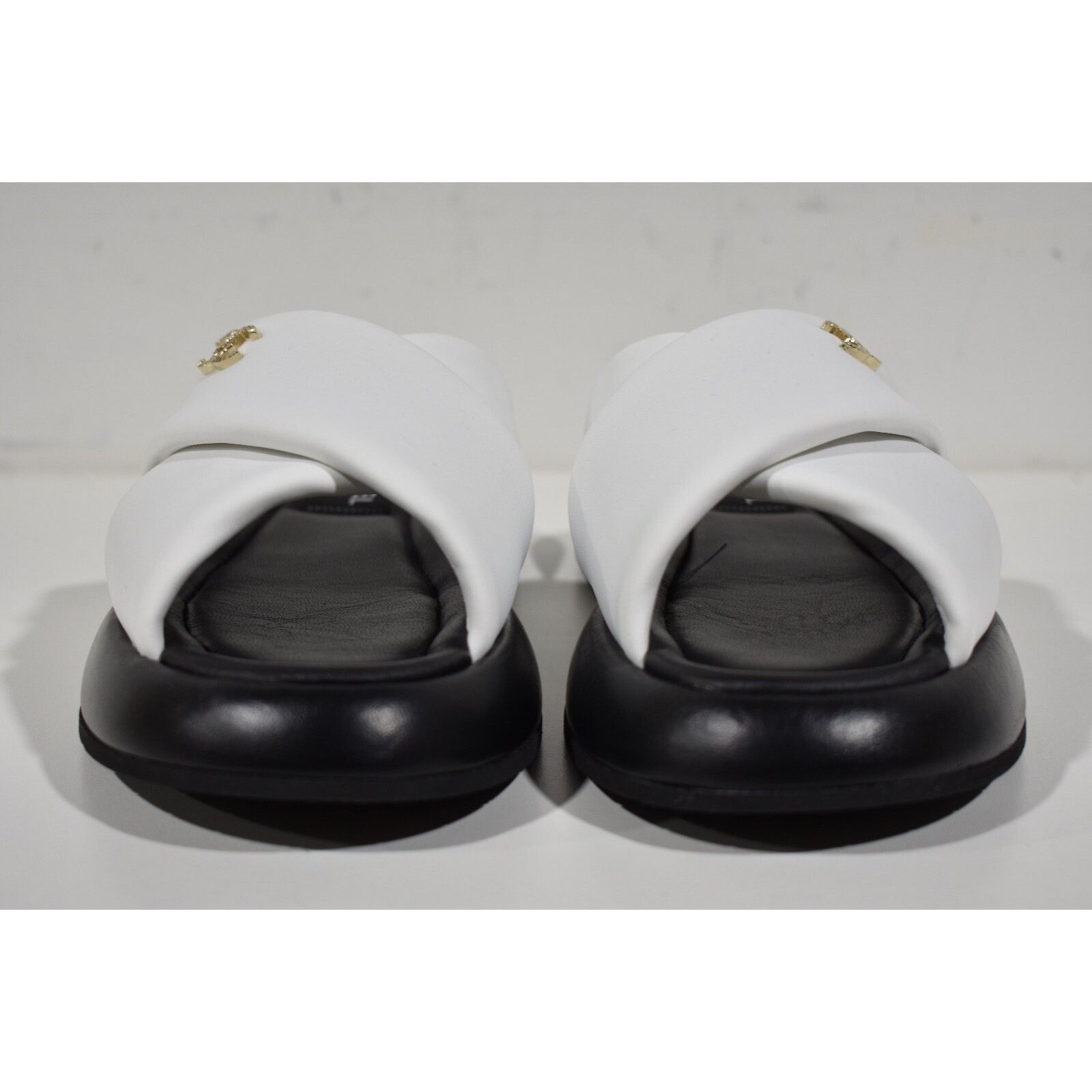 Chanel Chanel Black White Fabric Criss Cross Puffy CC Logo Slide Size US 8 / IT 38 - 5 Thumbnail