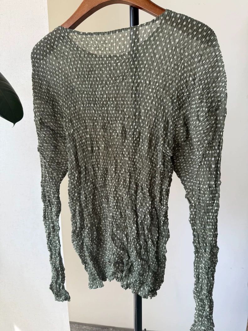 Issey Miyake Issey Miyake A light green polka dot long-sleeved base lay Size M / US 6-8 / IT 42-44 - 6 Thumbnail