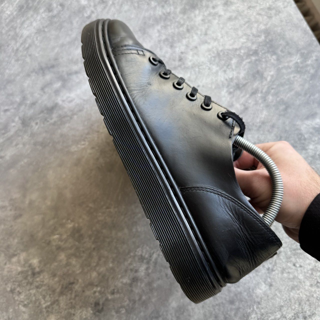 Dr. Martens Dr. Martens AirWair Leather Low Shoes Size US 10 / EU 43 - 5 Thumbnail