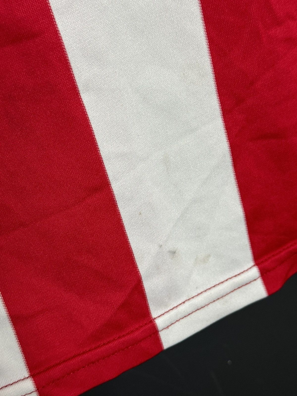 Other Southampton 03/05 Home Football Jersey Size US M / EU 48-50 / 2 - 9 Thumbnail