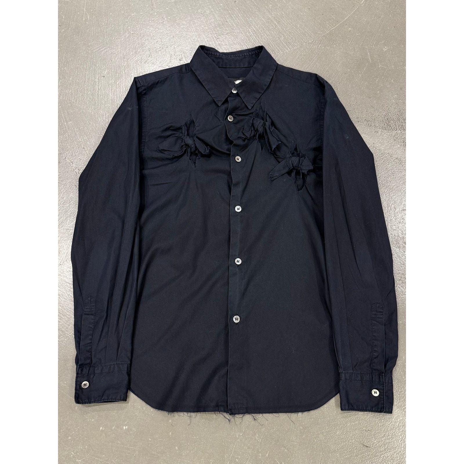 Comme des Garcons S/S2002 Comme des Garçons three bows slits shirt Size S / US 4 / IT 40 - 2 Thumbnail