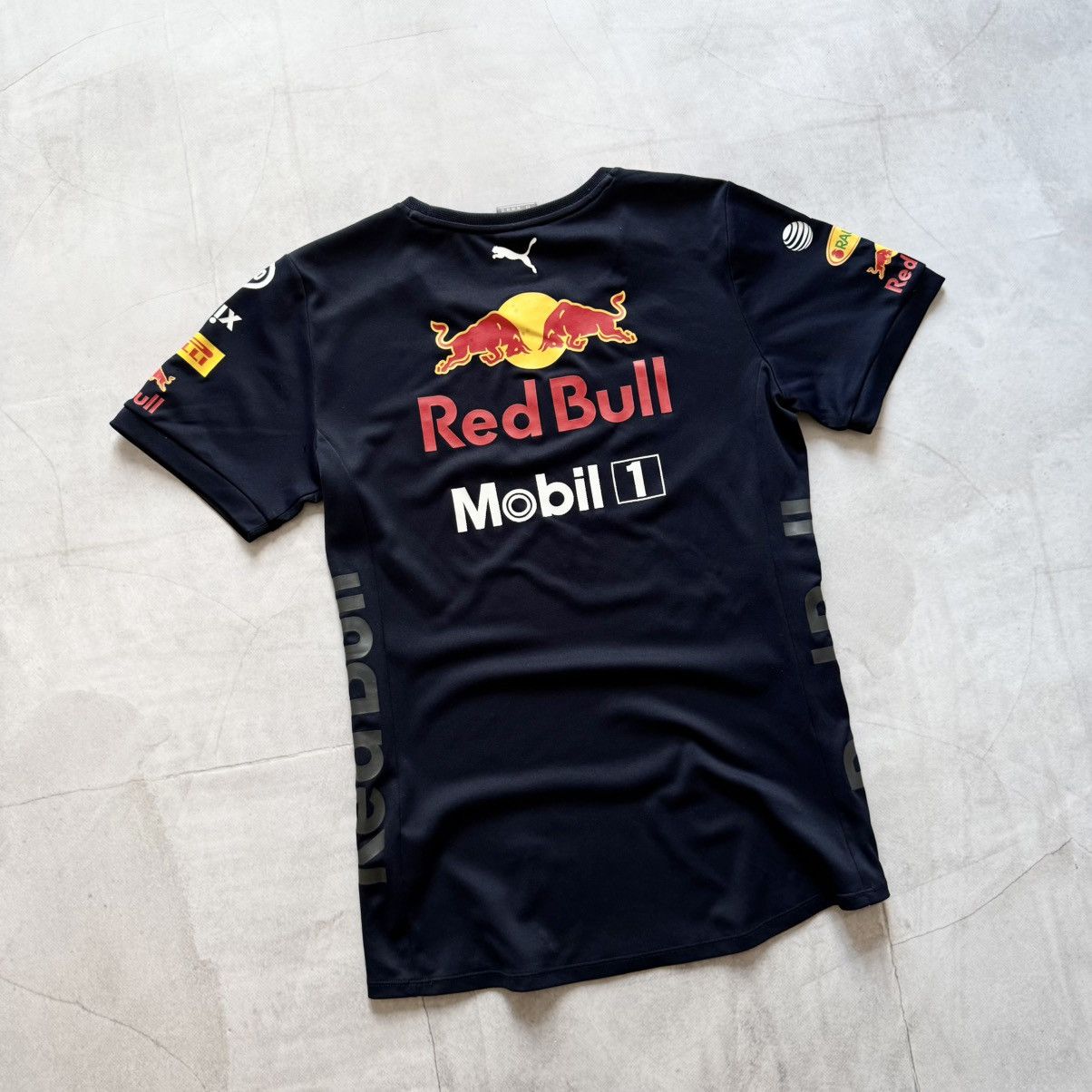Red Bull Red Bull Puma Formula 1 Ferrari Mercedes Shirt Jersey Y2K Size US S / EU 44-46 / 1 - 6 Thumbnail